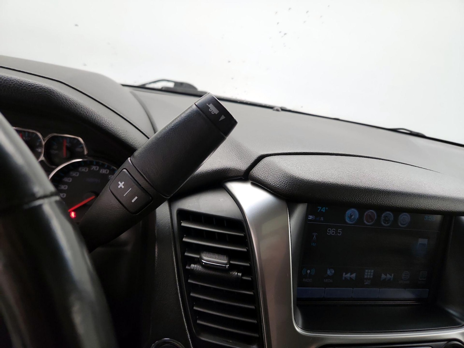 2019 Chevrolet Tahoe LT - Photo 19