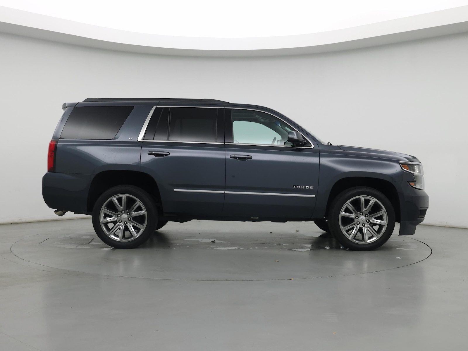 2019 Chevrolet Tahoe LT - Photo 8