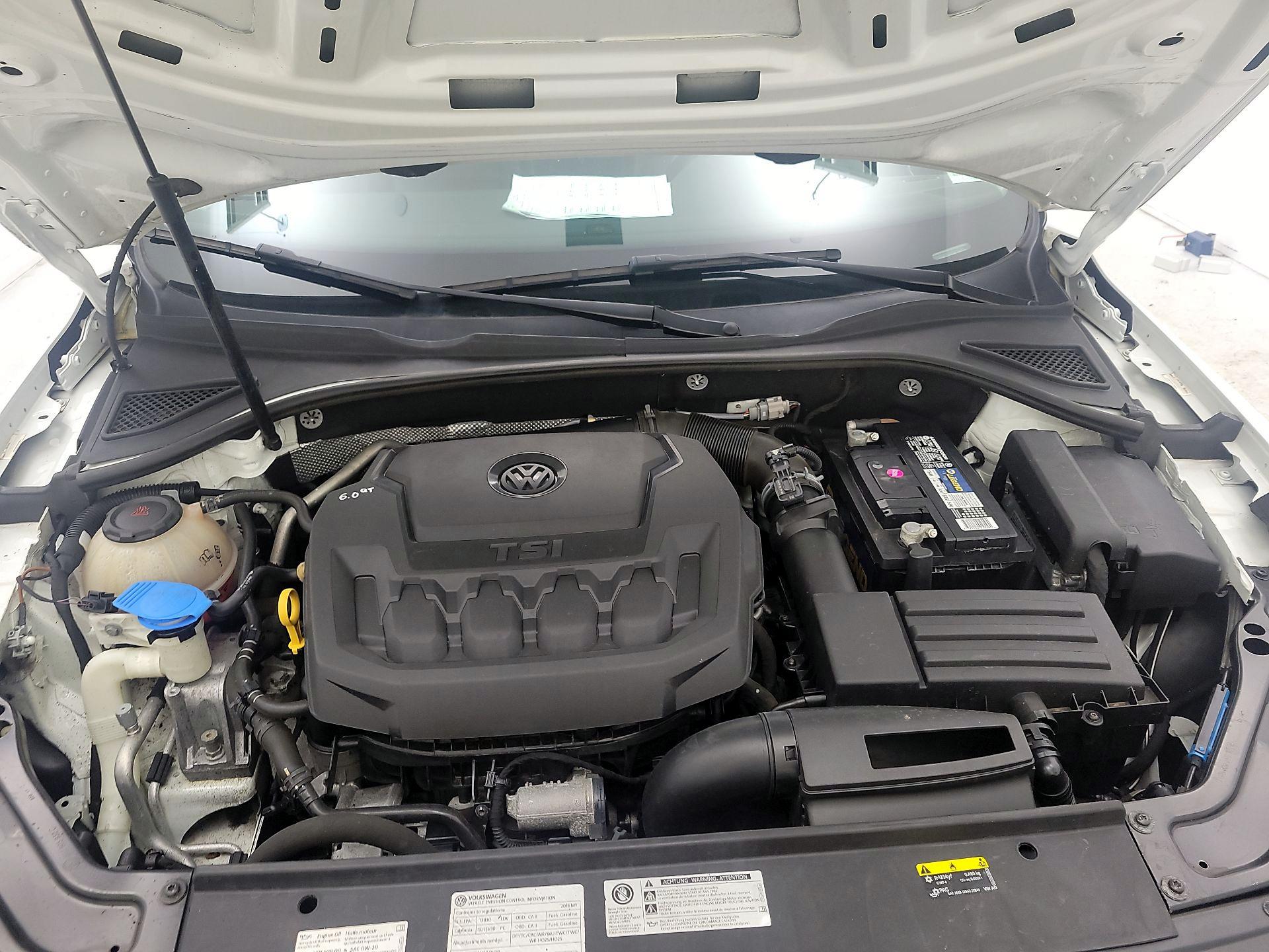 Thumbnail: 2018 Volkswagen Passat - 19