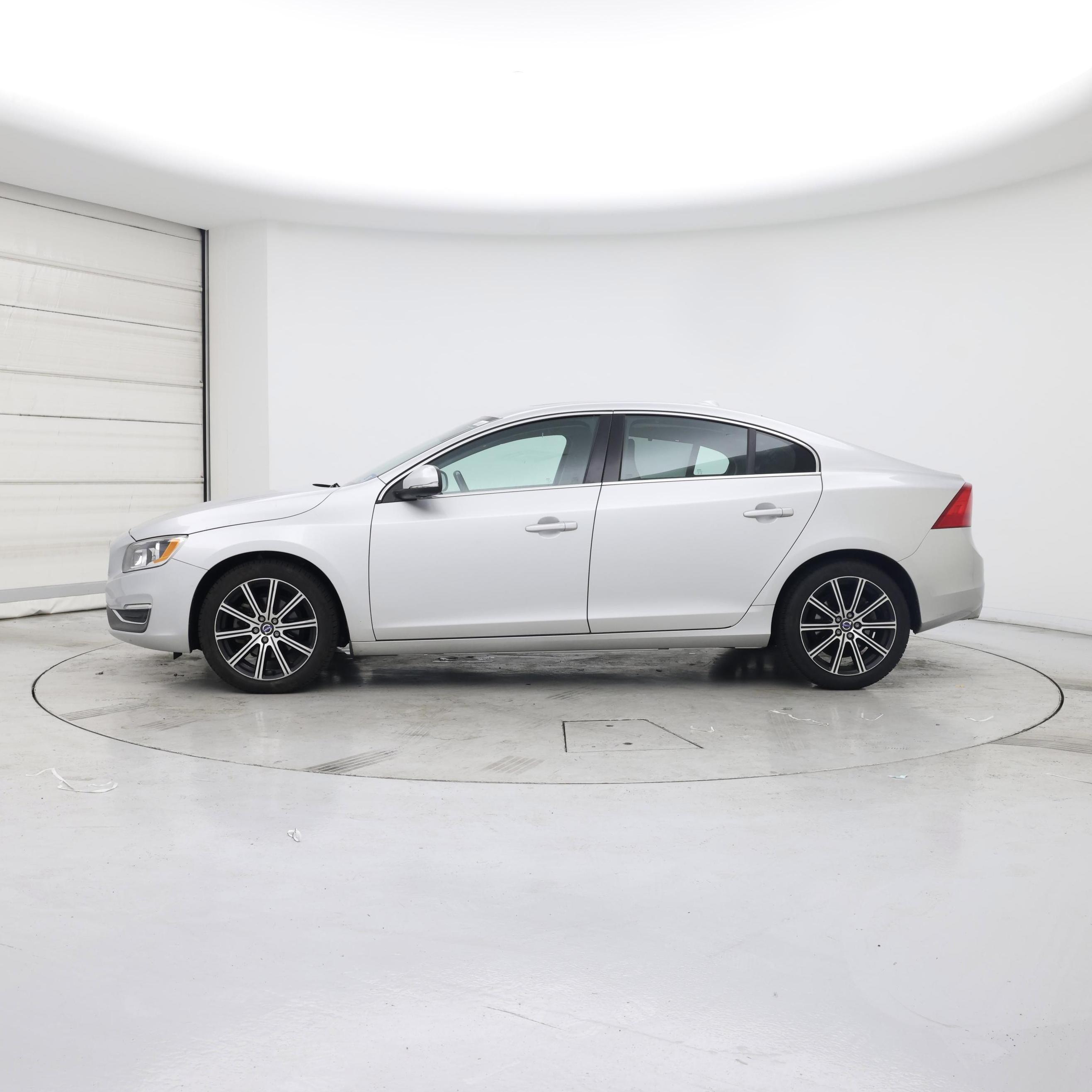 Thumbnail: 2018 Volvo S60 - 3
