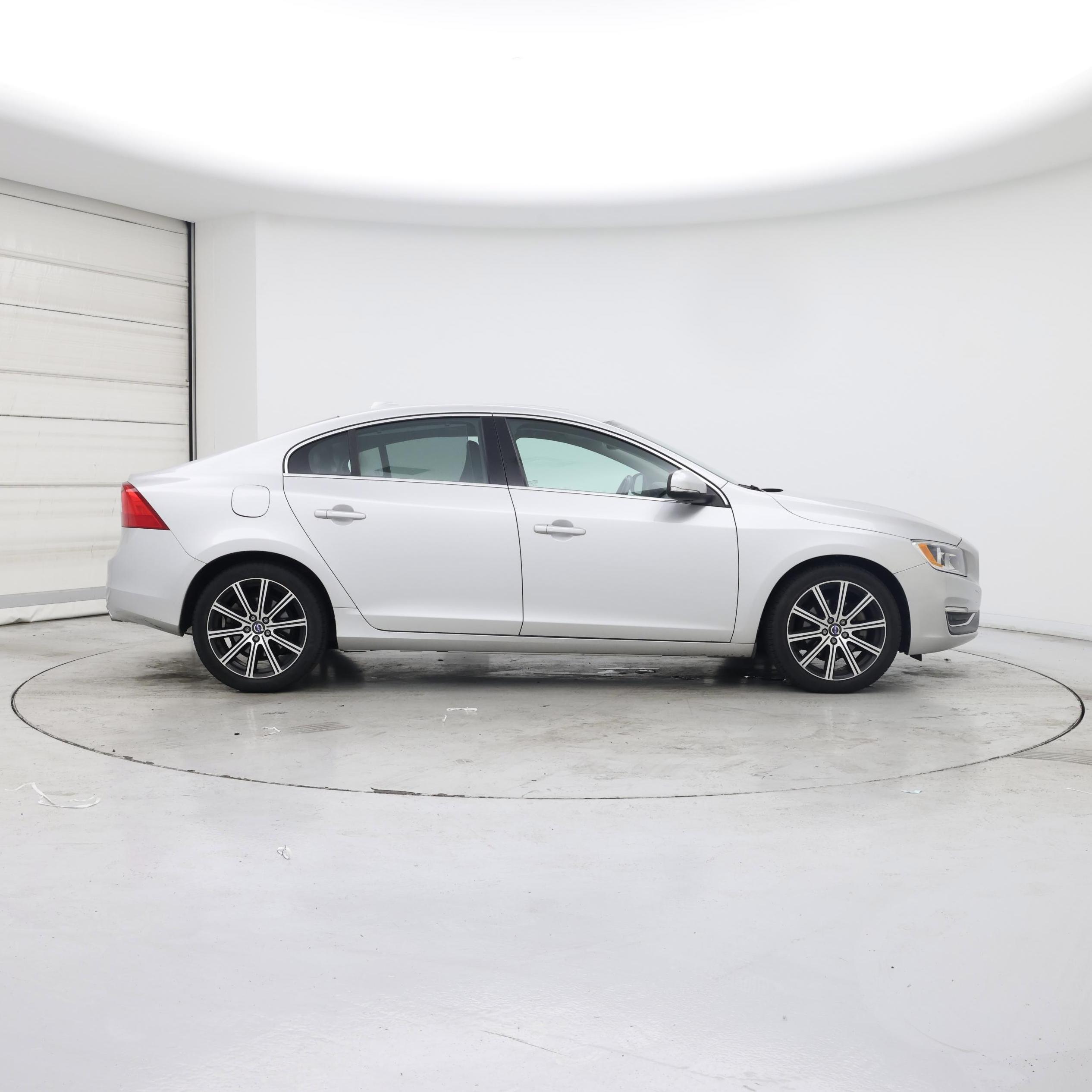 Thumbnail: 2018 Volvo S60 - 7