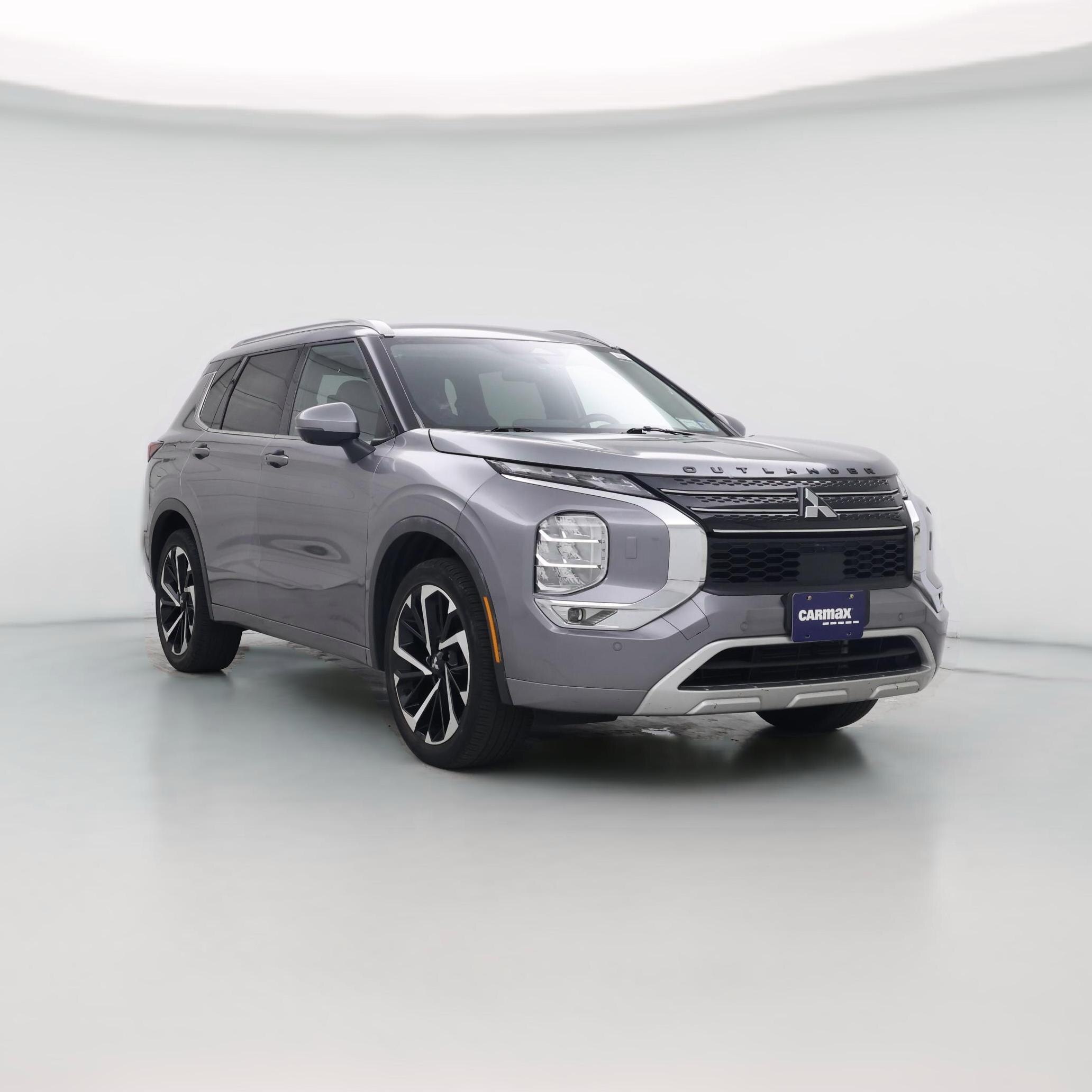 Thumbnail: 2022 Mitsubishi Outlander - 1
