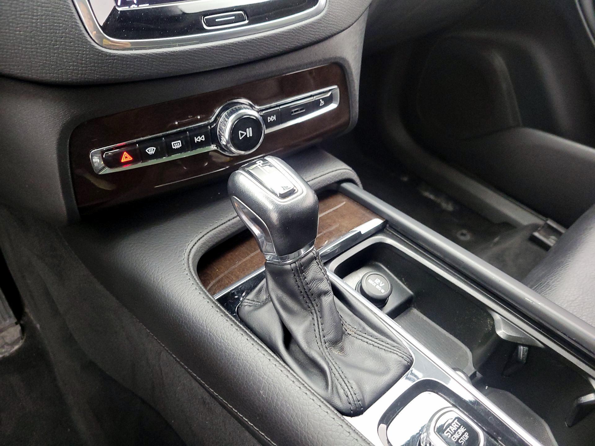 Thumbnail: 2019 Volvo XC90 - 17