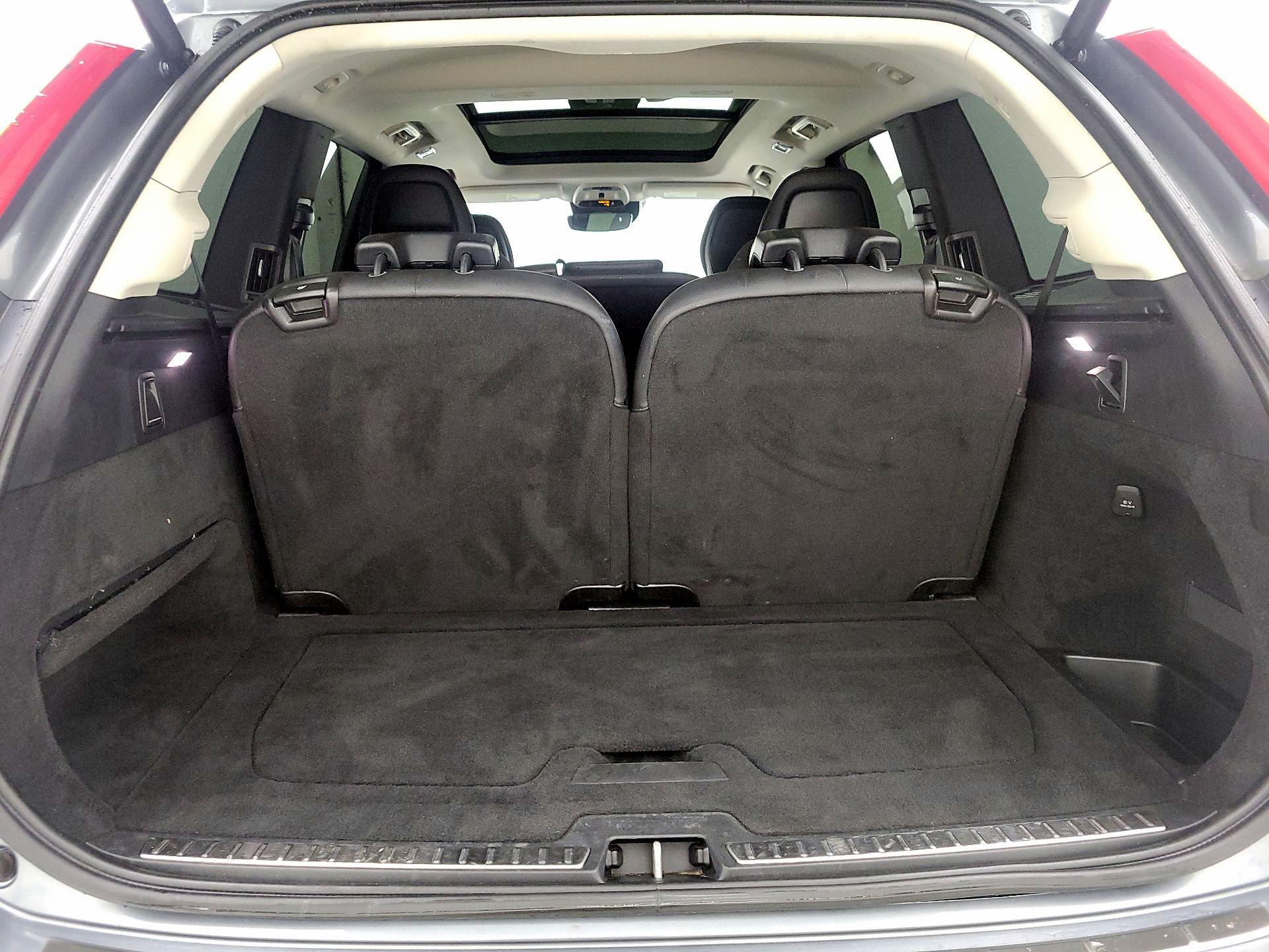 Thumbnail: 2019 Volvo XC90 - 20
