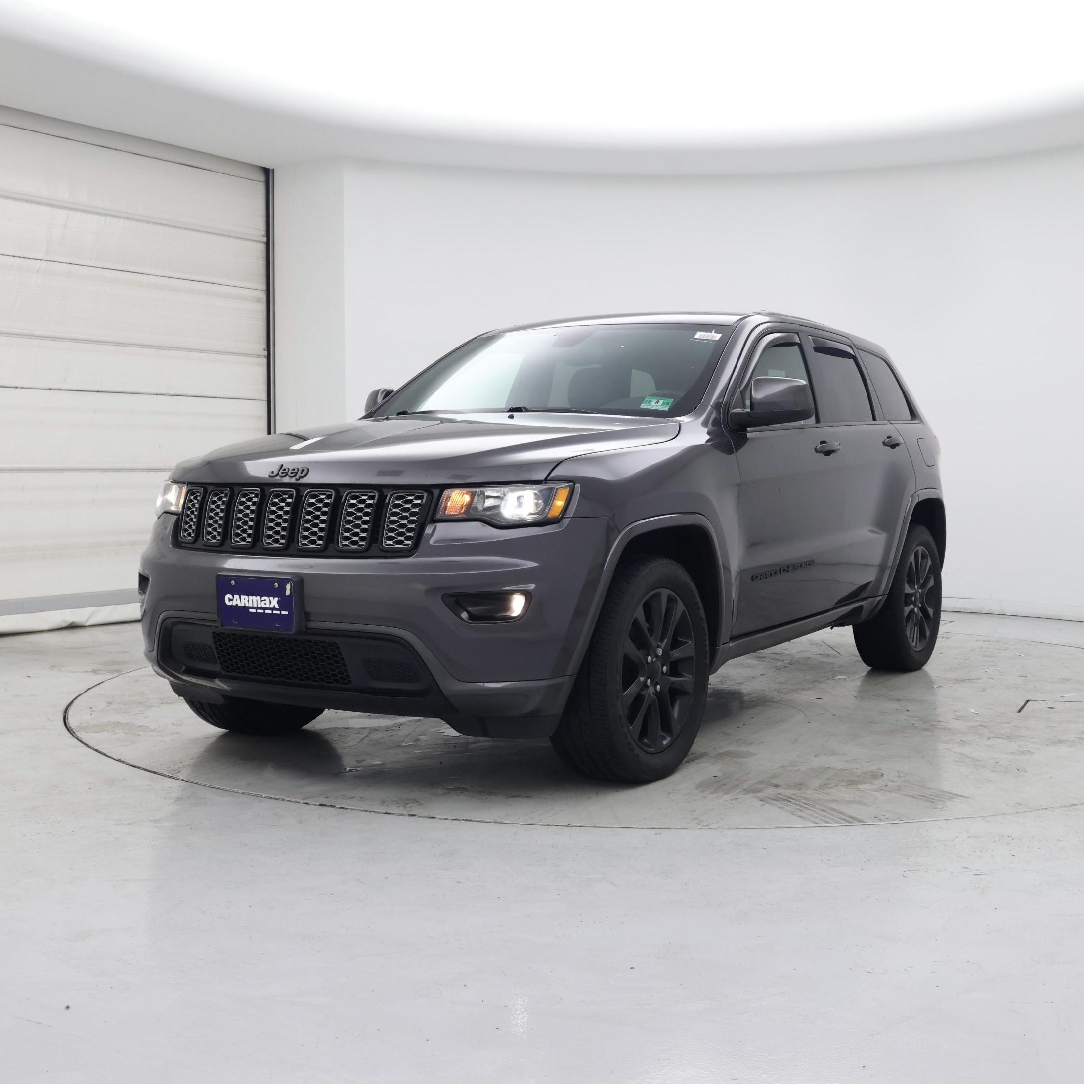 Thumbnail: 2018 Jeep Grand Cherokee - 4
