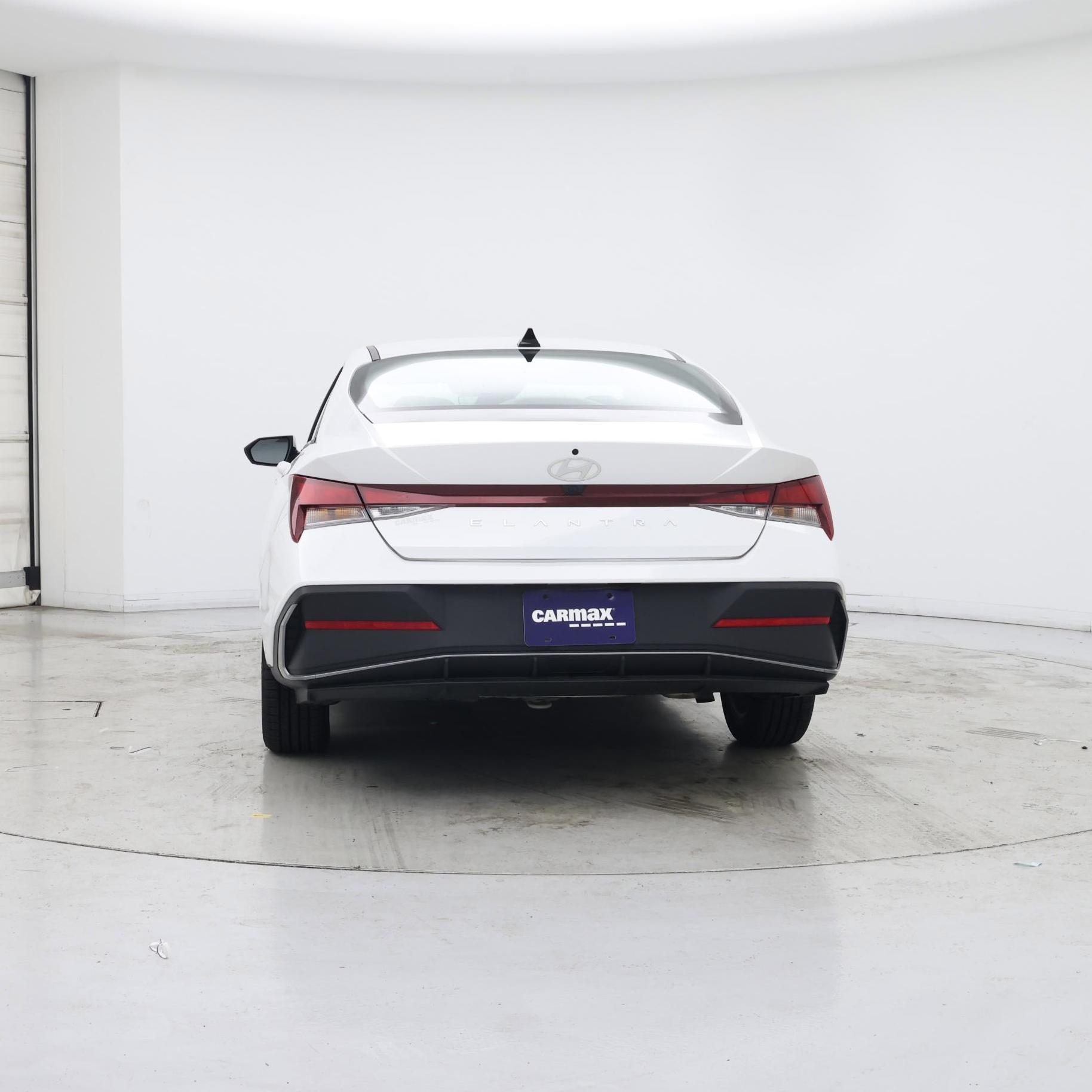 Thumbnail: 2024 Hyundai Elantra - 6