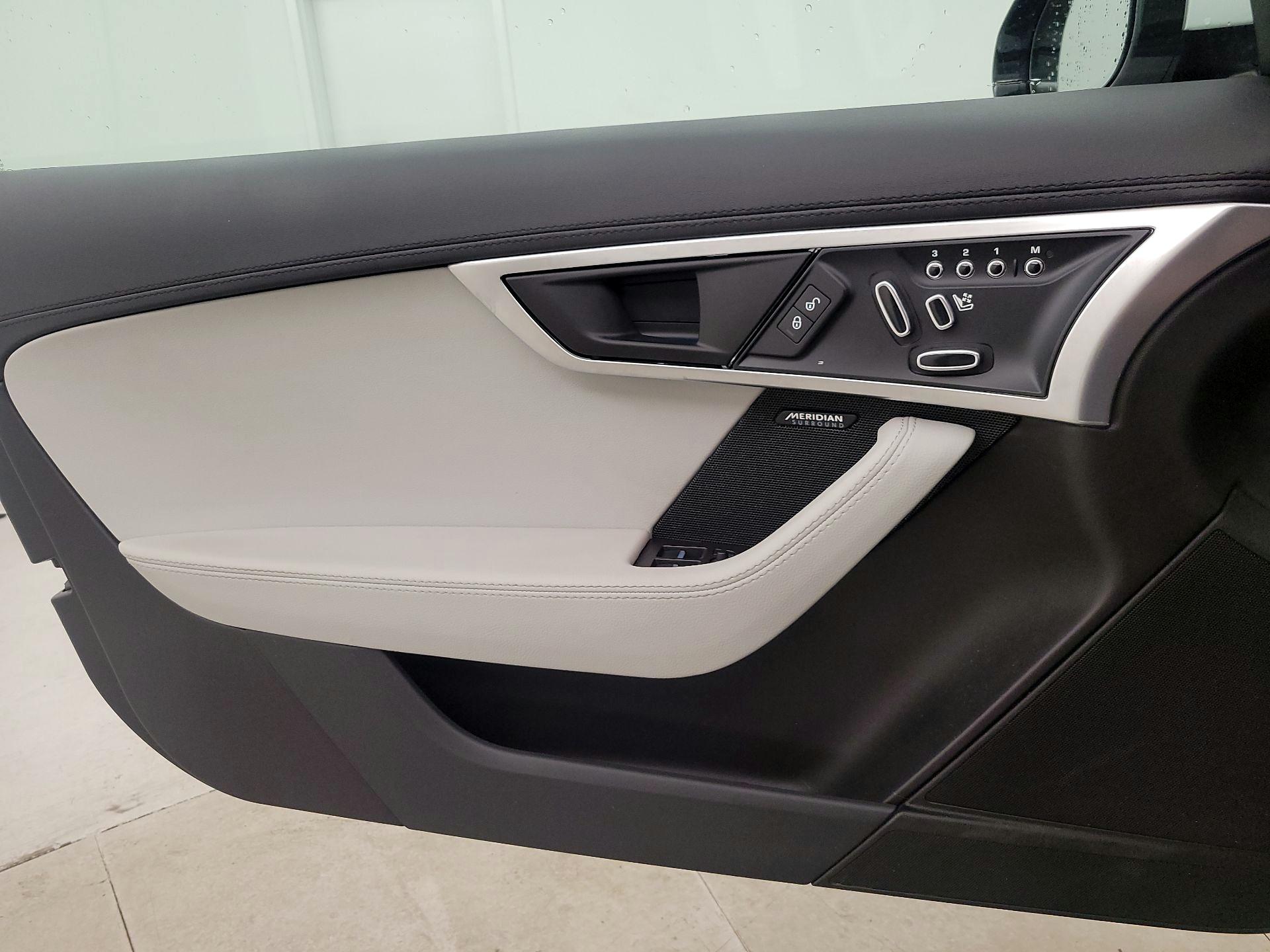 Thumbnail: 2020 Jaguar F-Type - 12