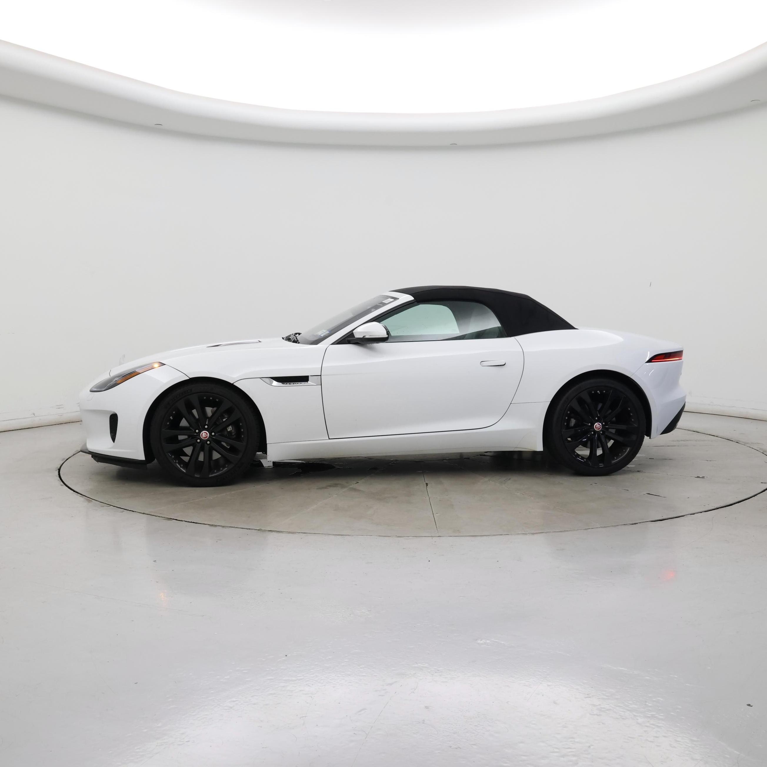 Thumbnail: 2020 Jaguar F-Type - 3