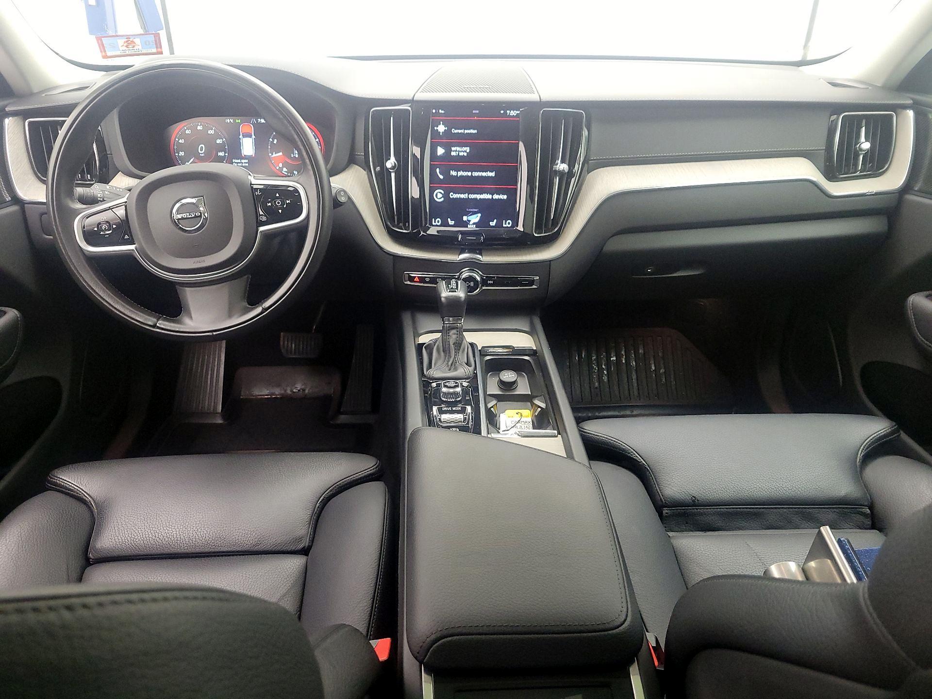 Thumbnail: 2020 Volvo XC60 - 9