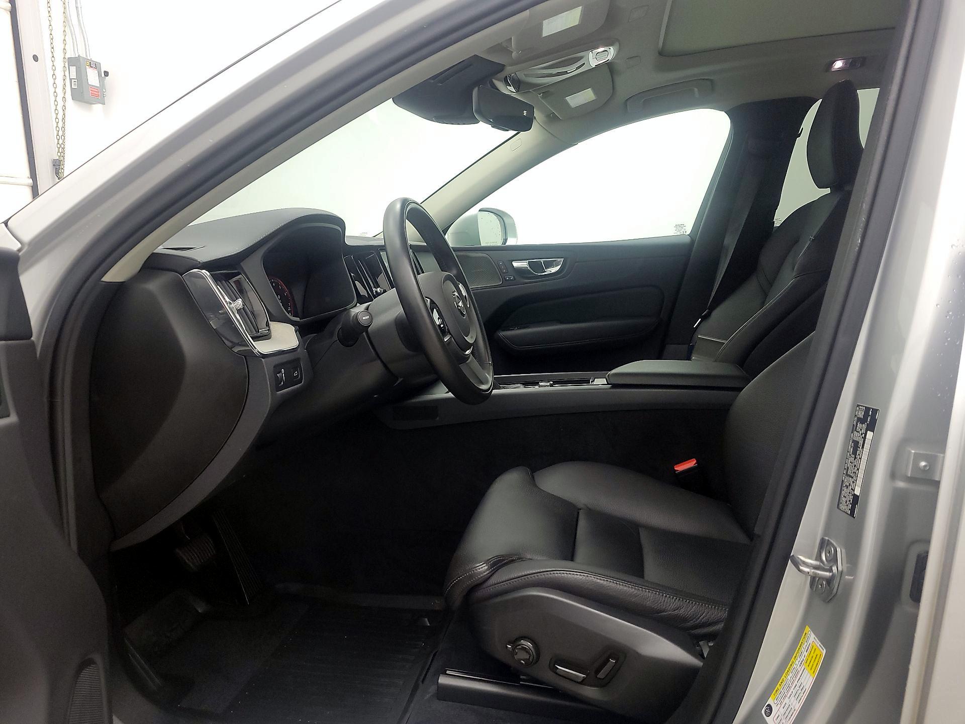 Thumbnail: 2020 Volvo XC60 - 11