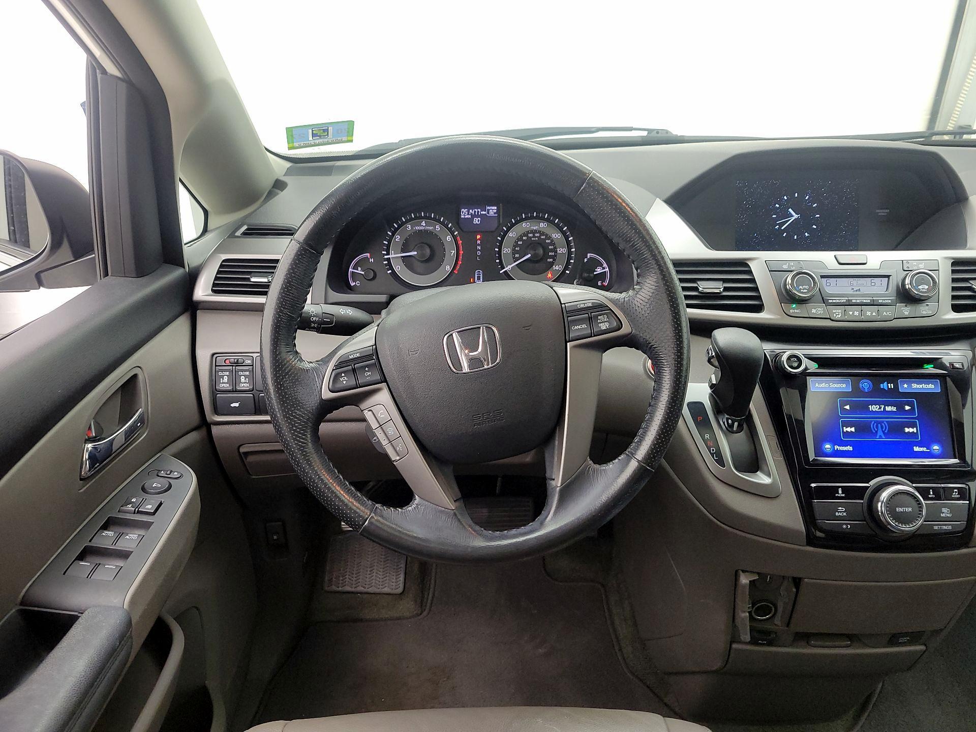 Thumbnail: 2016 Honda Odyssey - 10