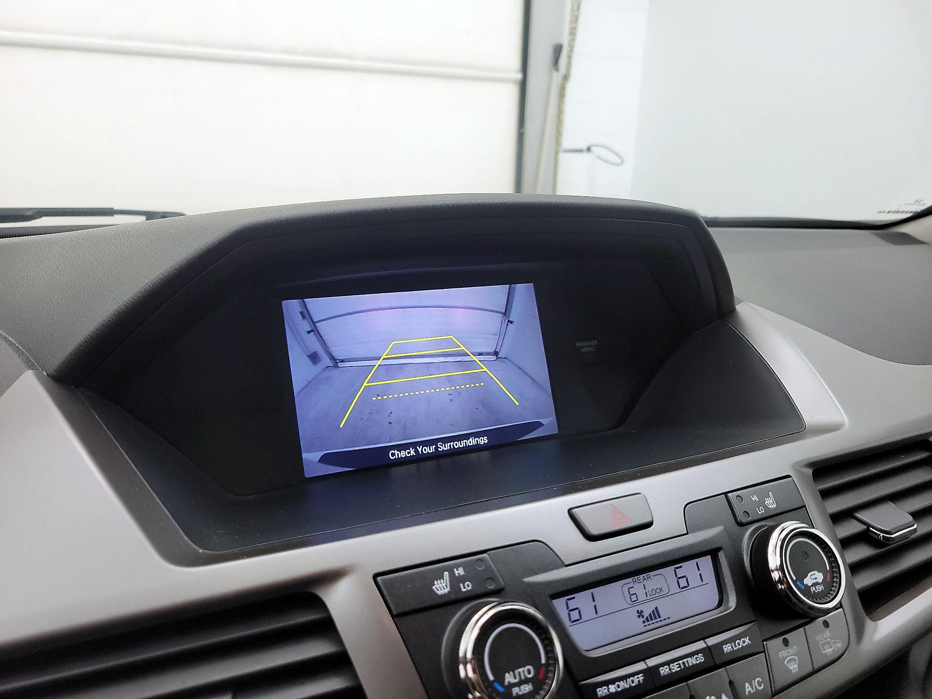 Thumbnail: 2016 Honda Odyssey - 14