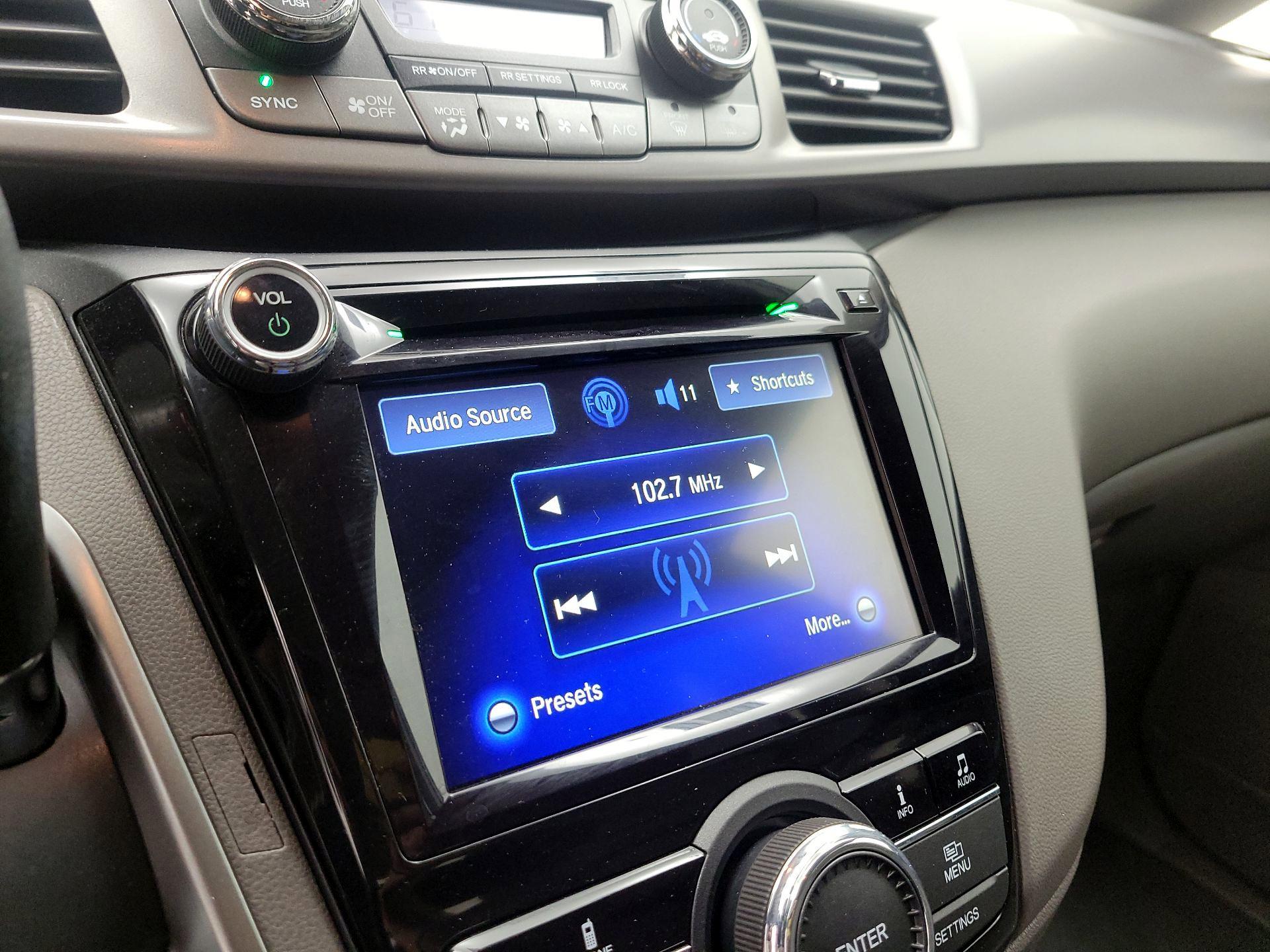 Thumbnail: 2016 Honda Odyssey - 15