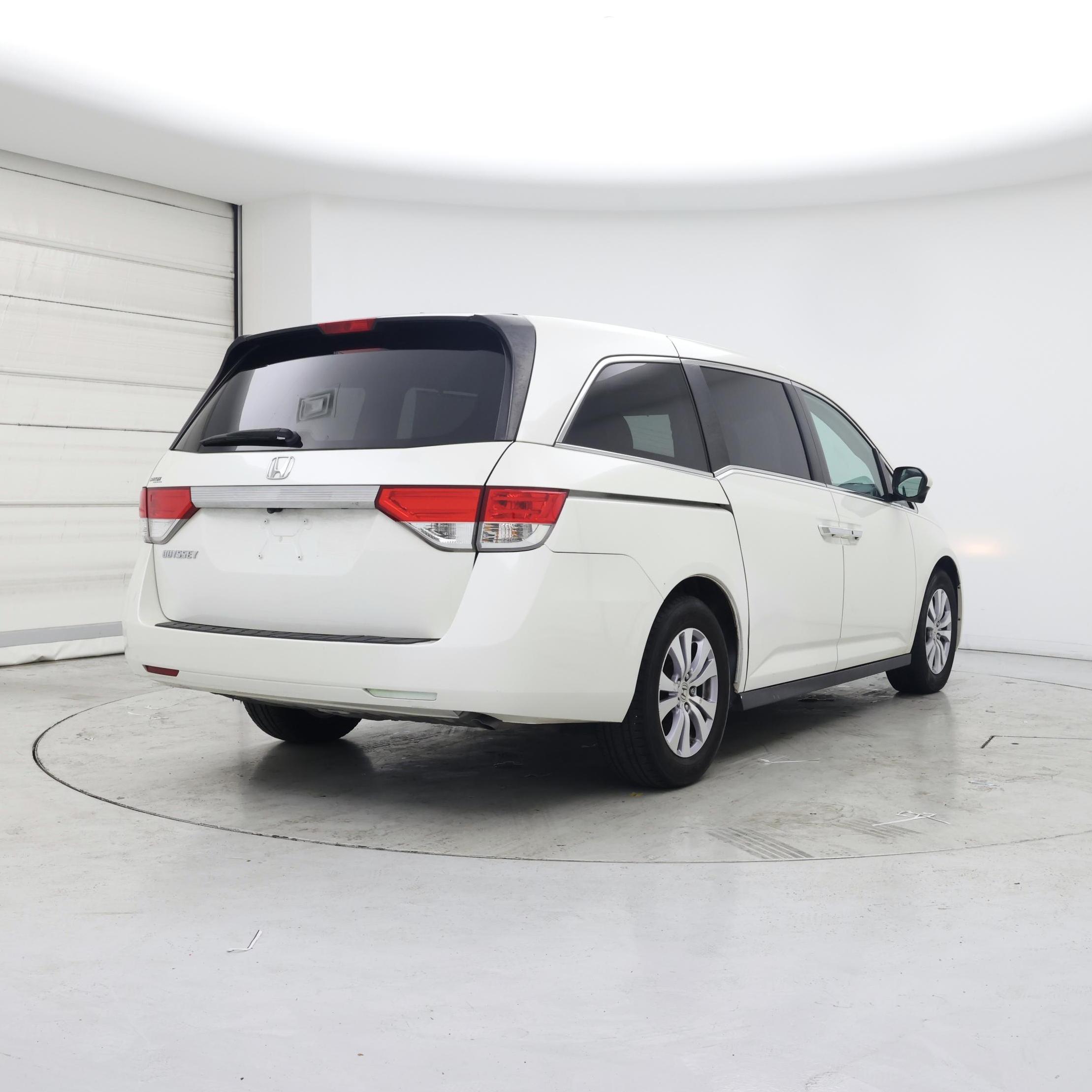 Thumbnail: 2016 Honda Odyssey - 8