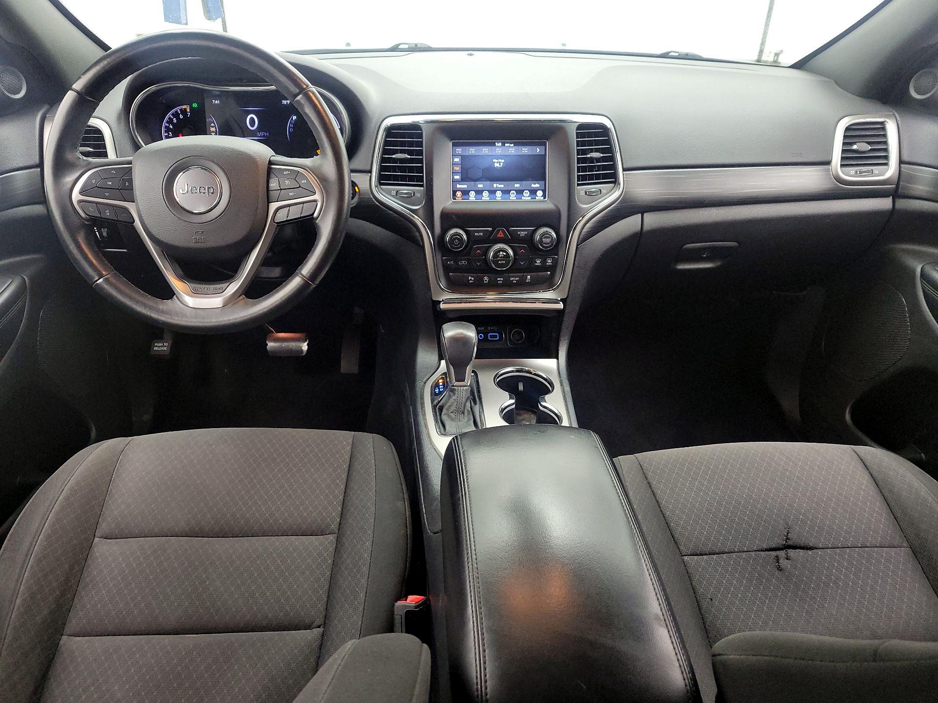 Thumbnail: 2019 Jeep Grand Cherokee - 9