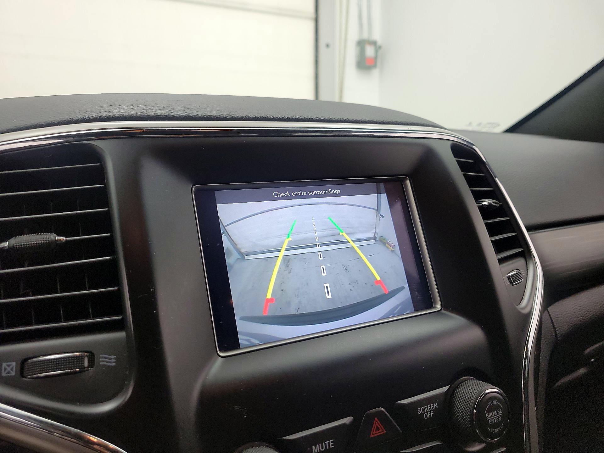 Thumbnail: 2019 Jeep Grand Cherokee - 14