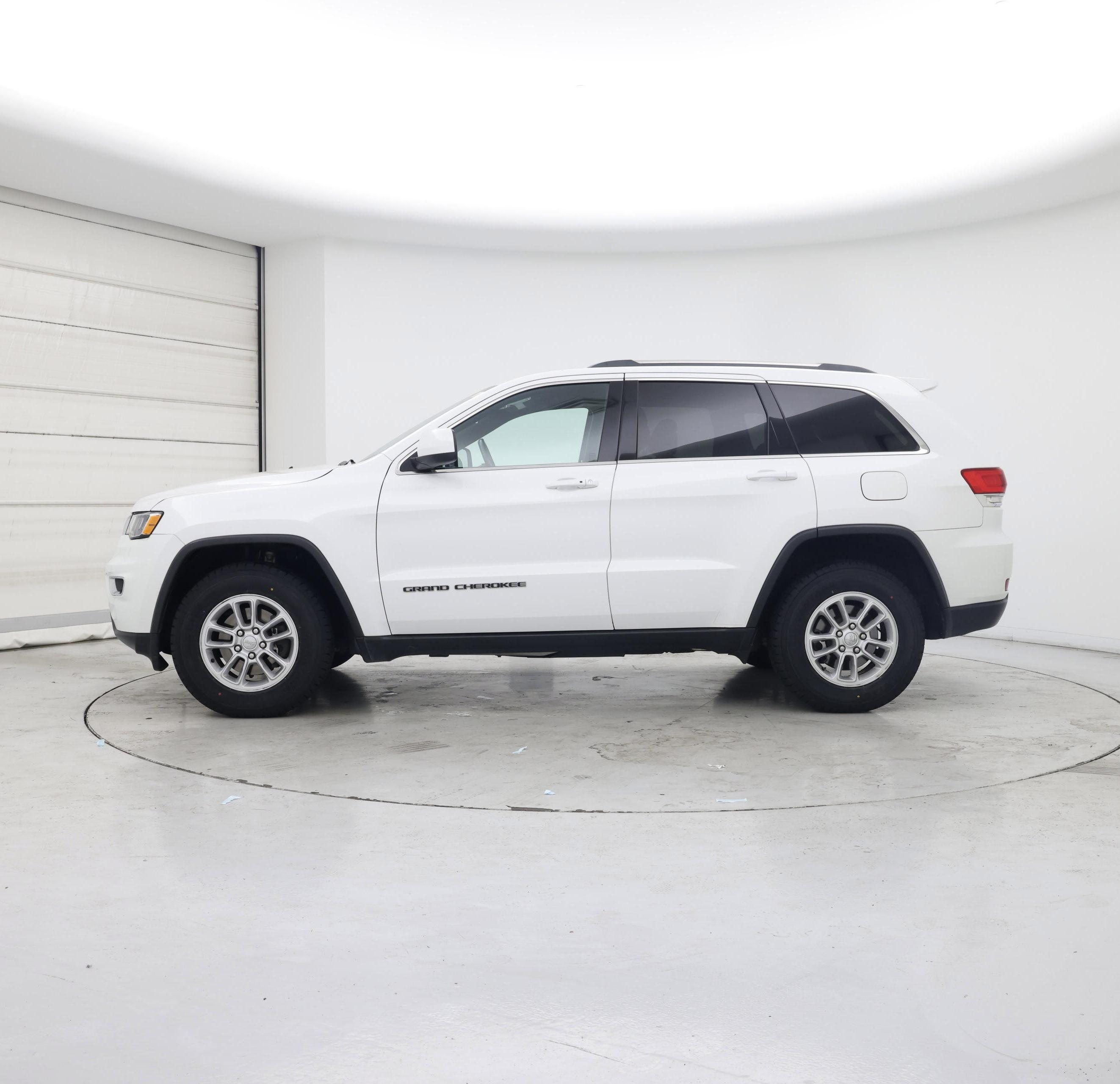 Thumbnail: 2019 Jeep Grand Cherokee - 3