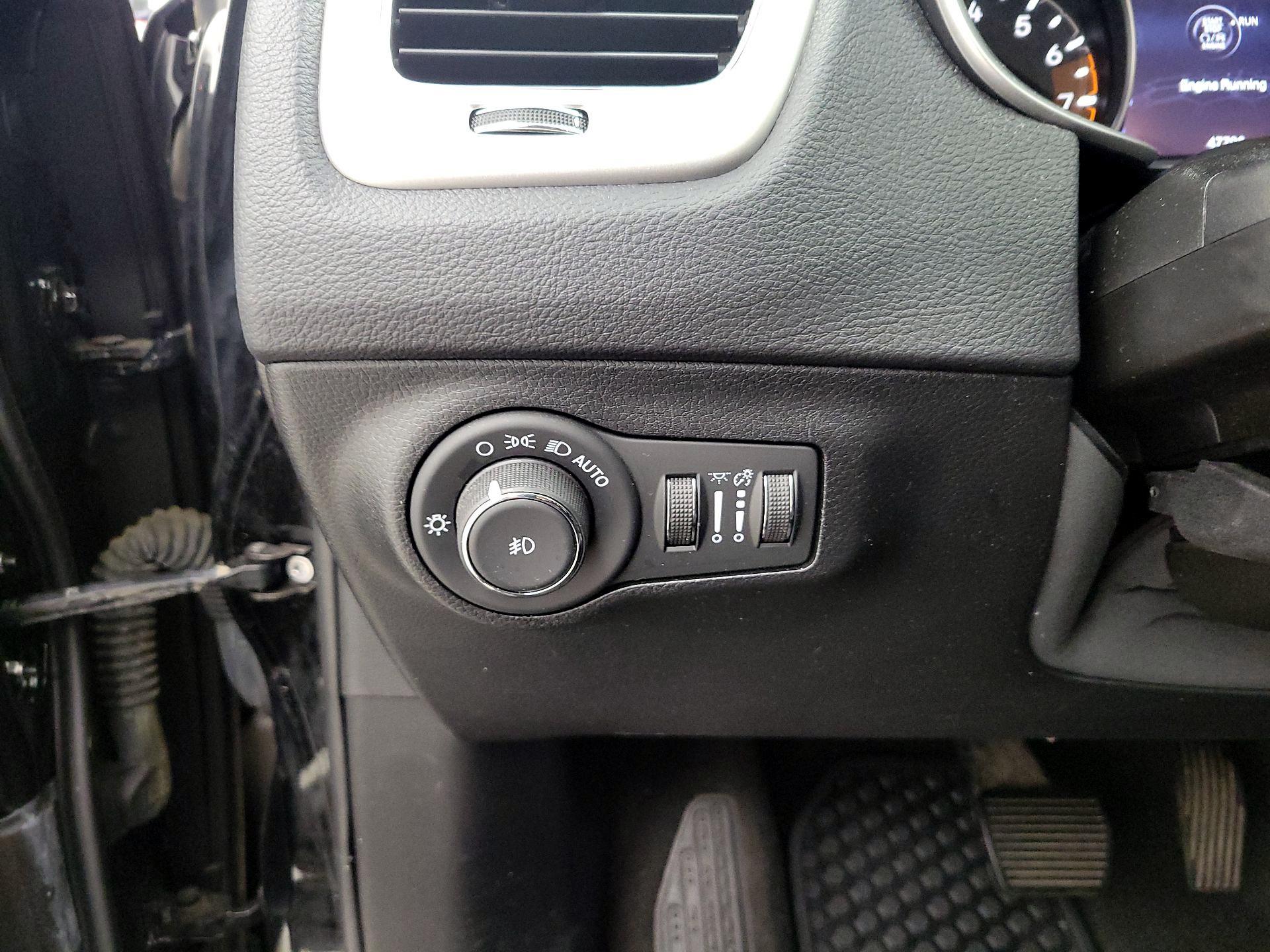 Thumbnail: 2019 Jeep Compass - 13