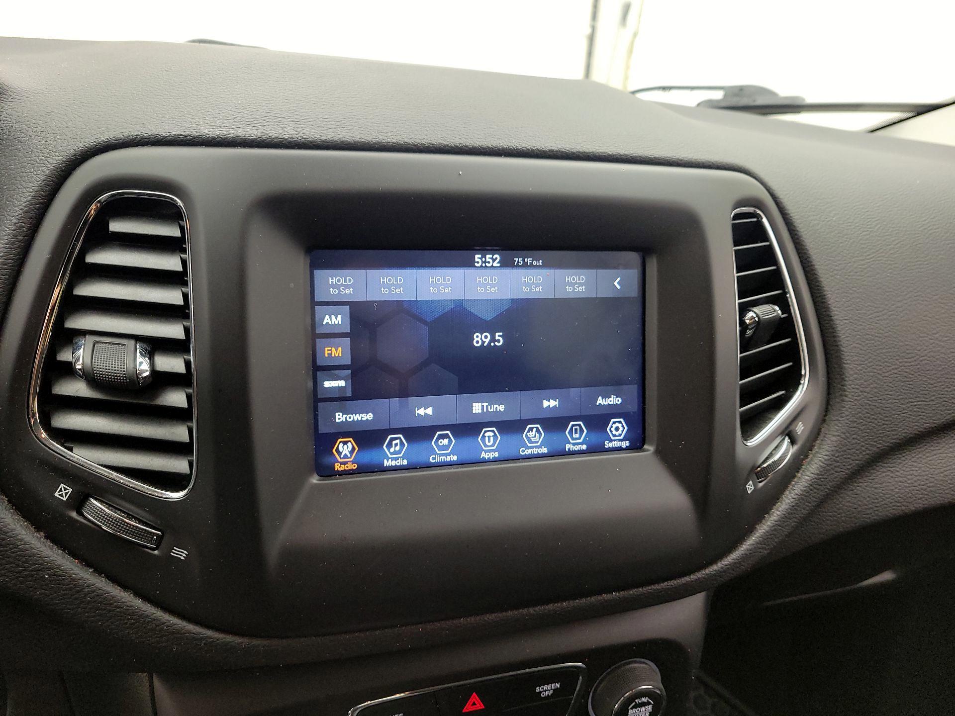 Thumbnail: 2019 Jeep Compass - 15