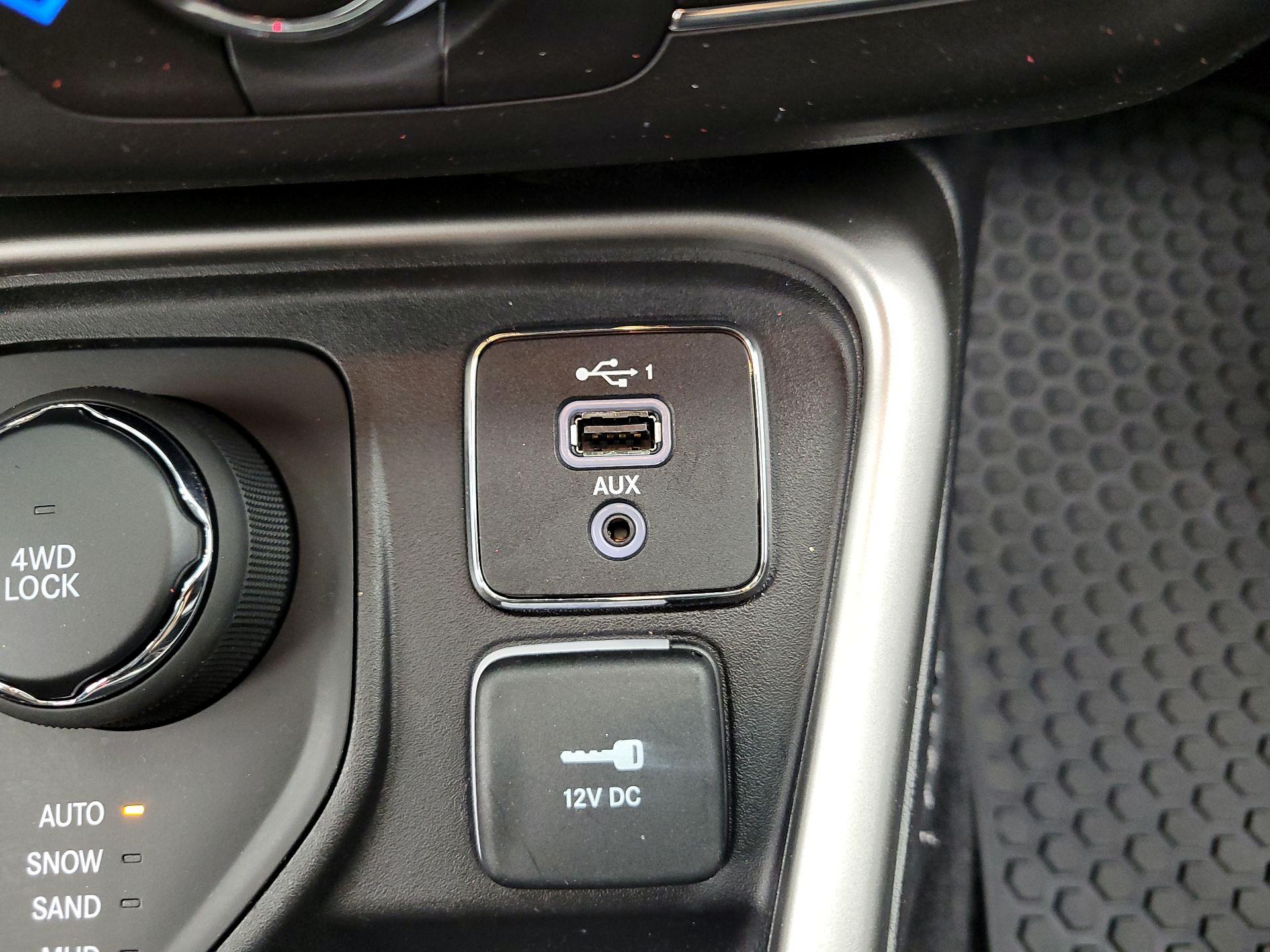 Thumbnail: 2019 Jeep Compass - 18