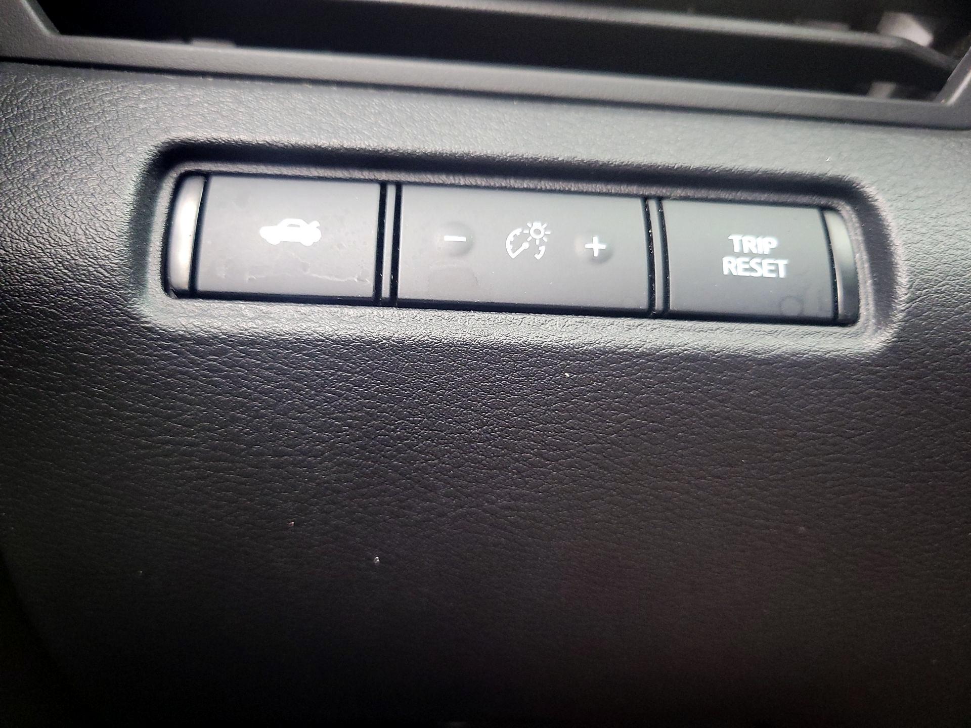 Thumbnail: 2019 Nissan Altima - 13