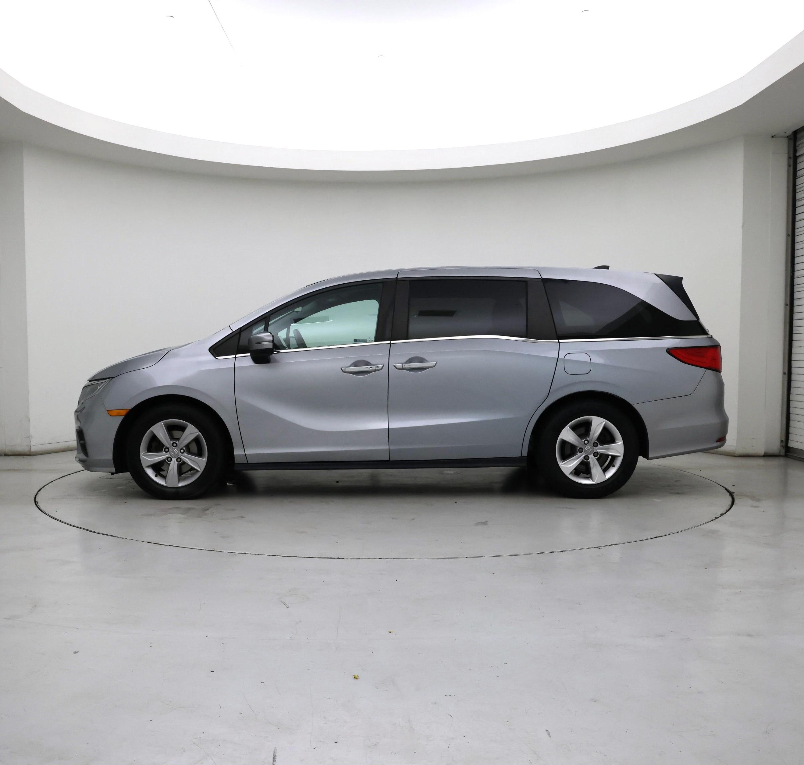 Thumbnail: 2019 Honda Odyssey - 3