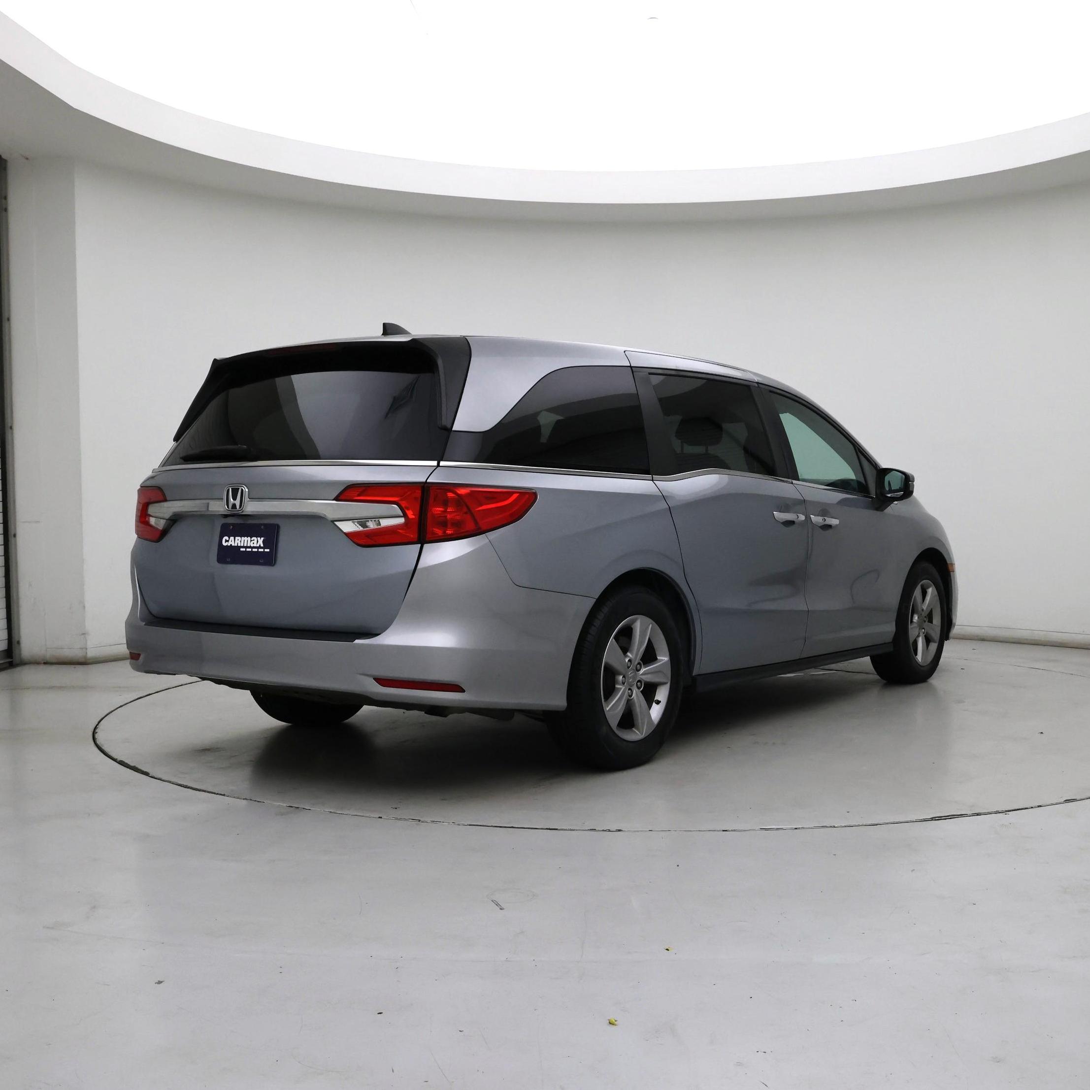 Thumbnail: 2019 Honda Odyssey - 8