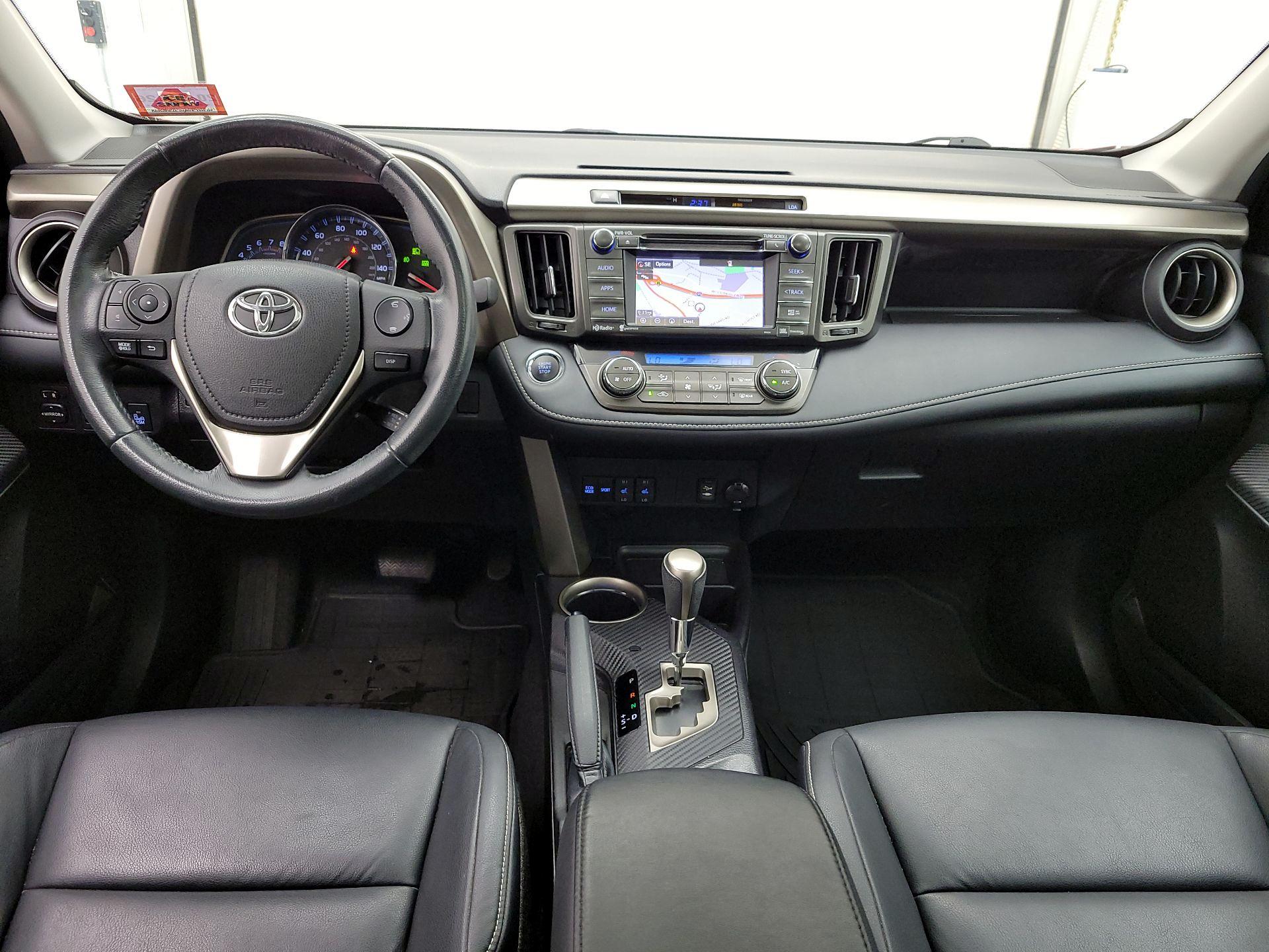 Thumbnail: 2015 Toyota RAV4 - 9
