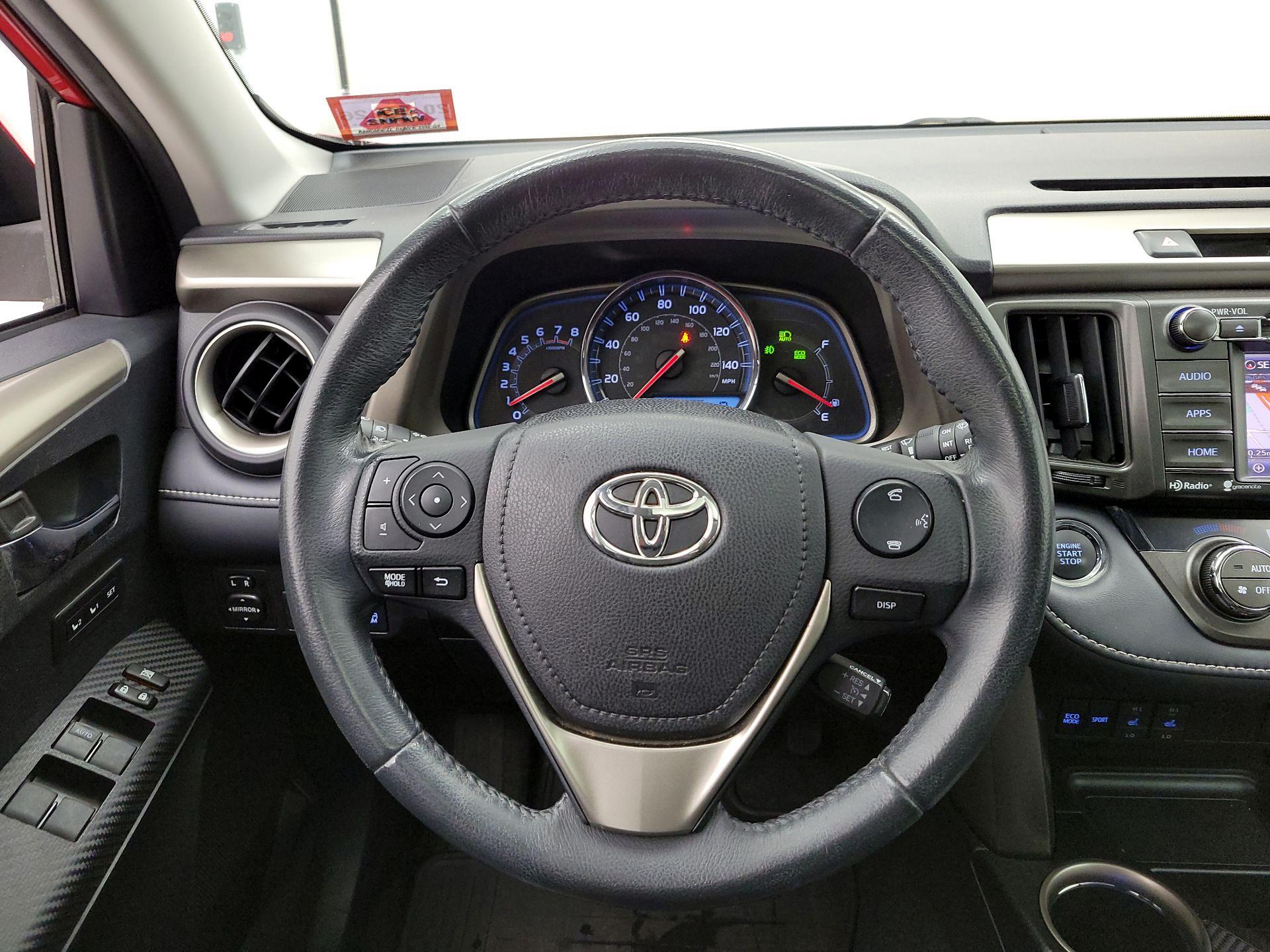 Thumbnail: 2015 Toyota RAV4 - 10