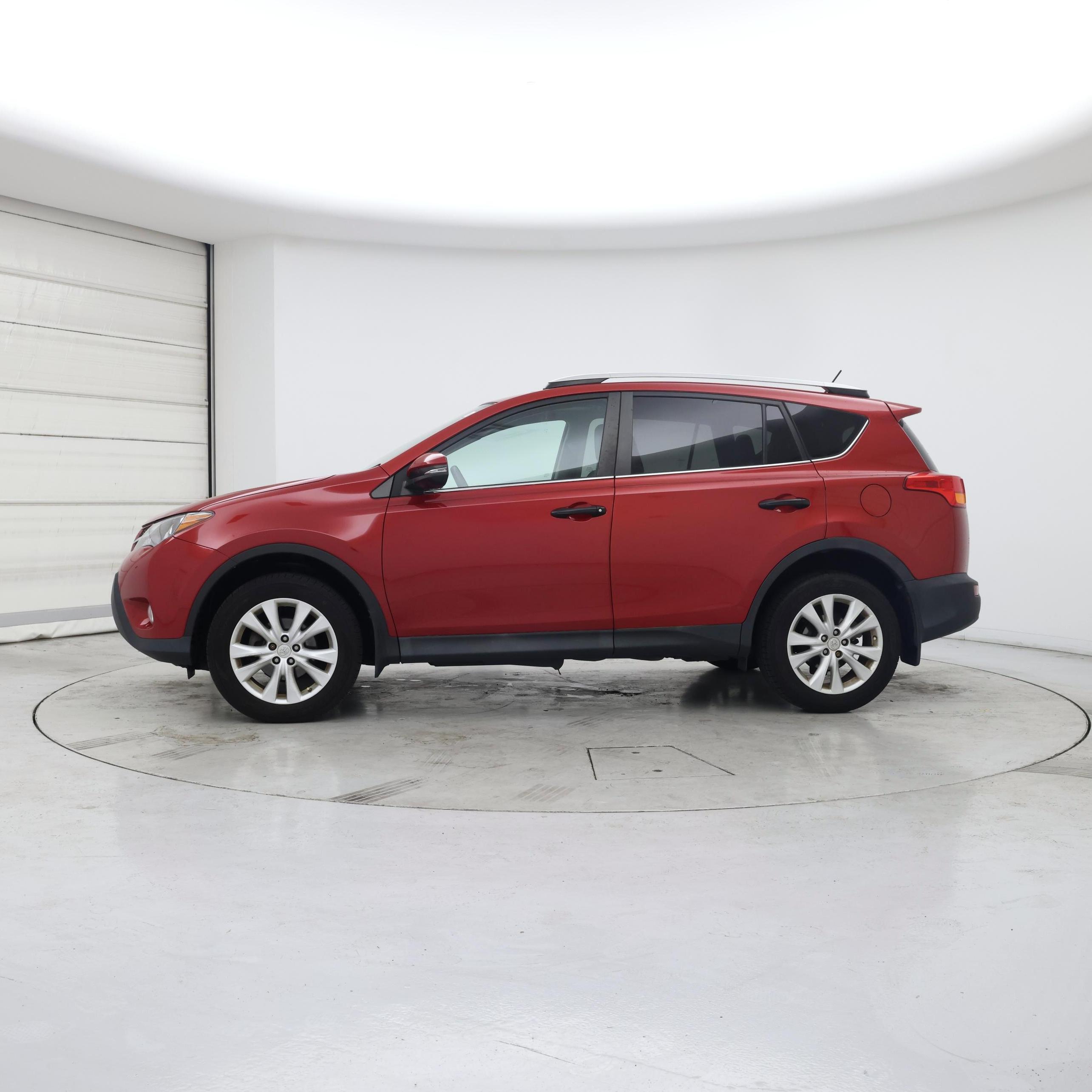 Thumbnail: 2015 Toyota RAV4 - 3