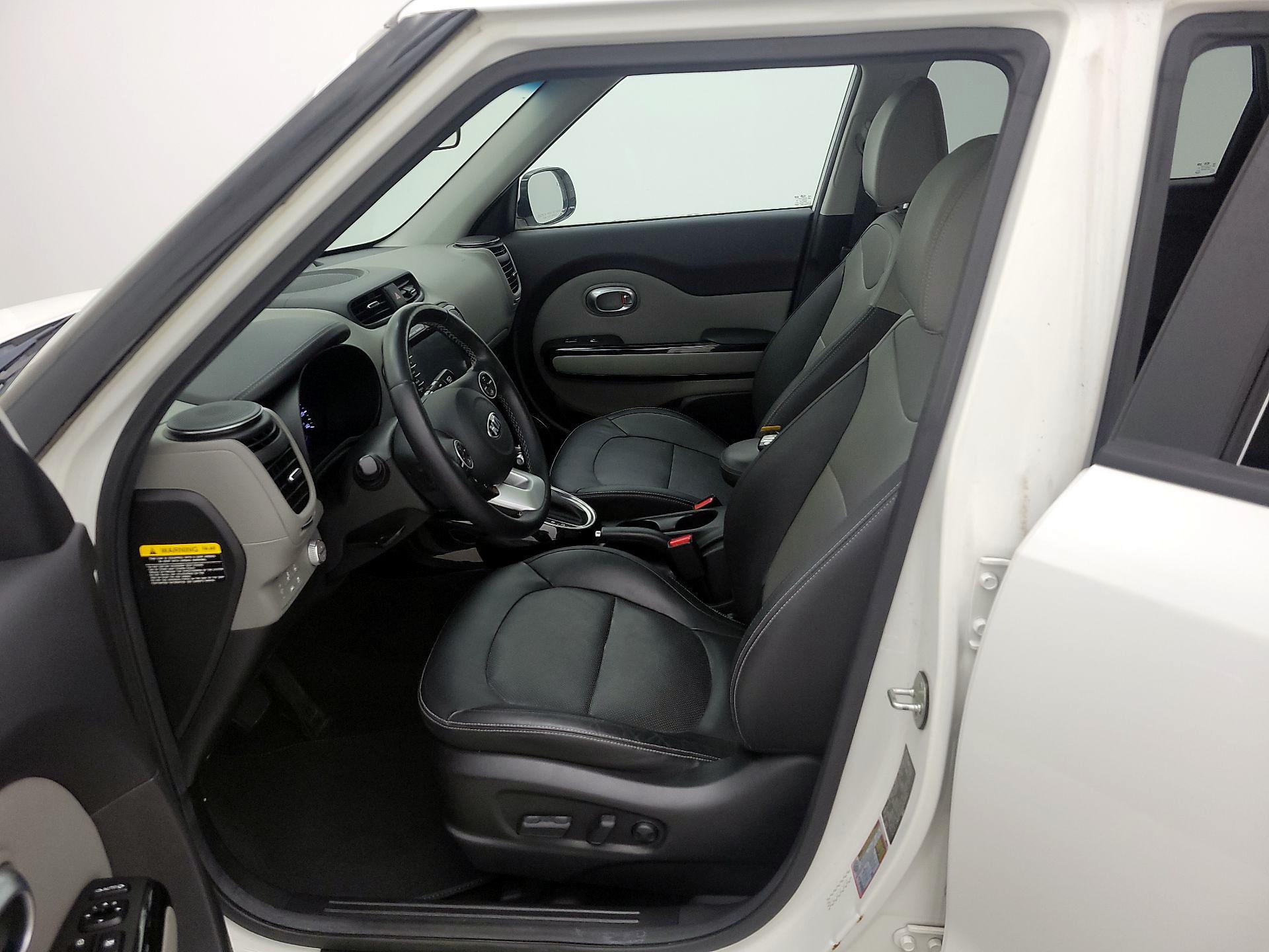 Thumbnail: 2017 Kia Soul - 11