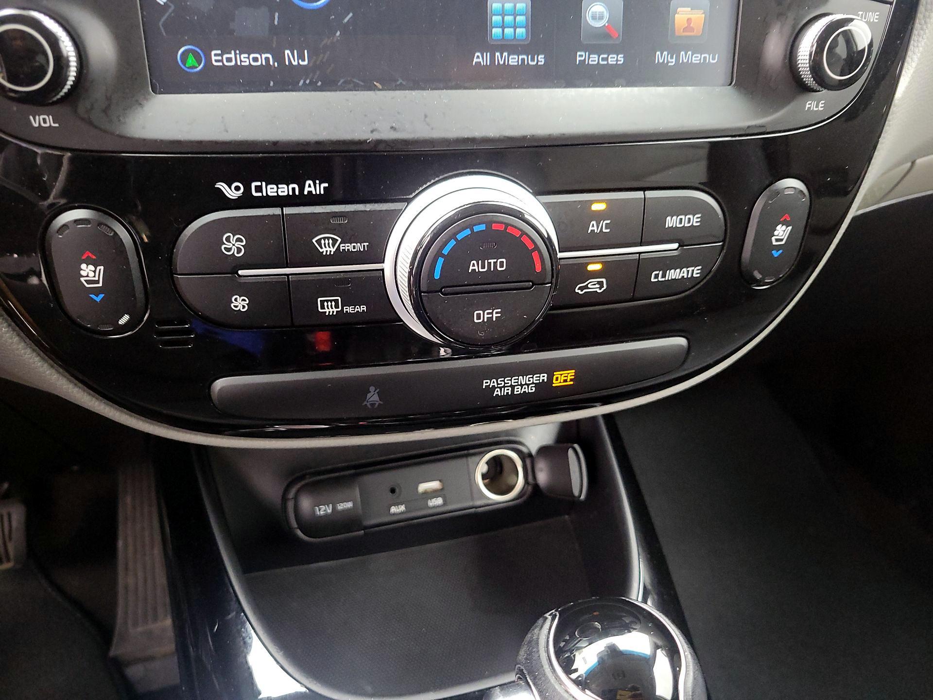 Thumbnail: 2017 Kia Soul - 17