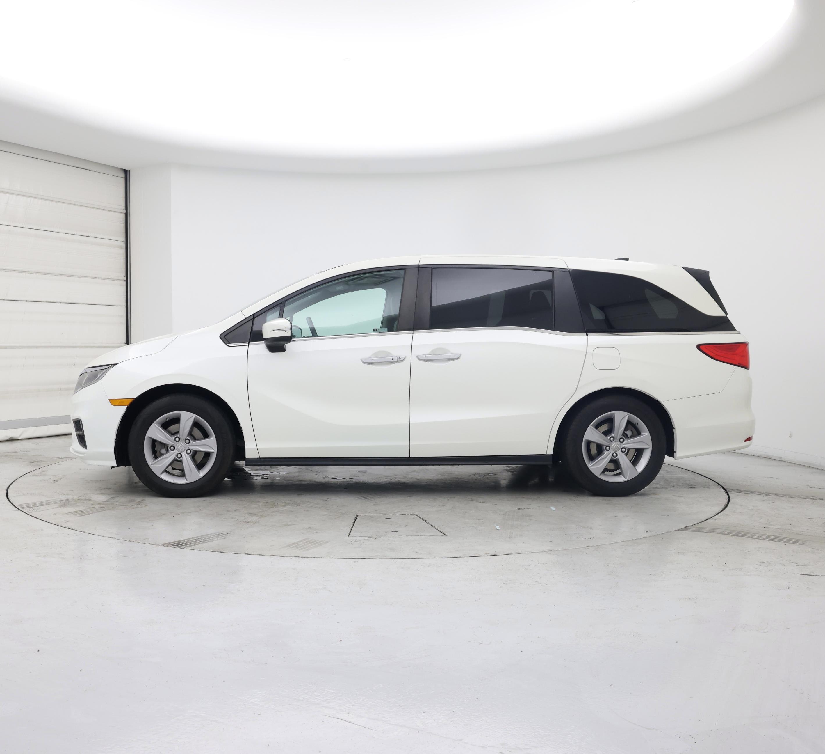 Thumbnail: 2018 Honda Odyssey - 3