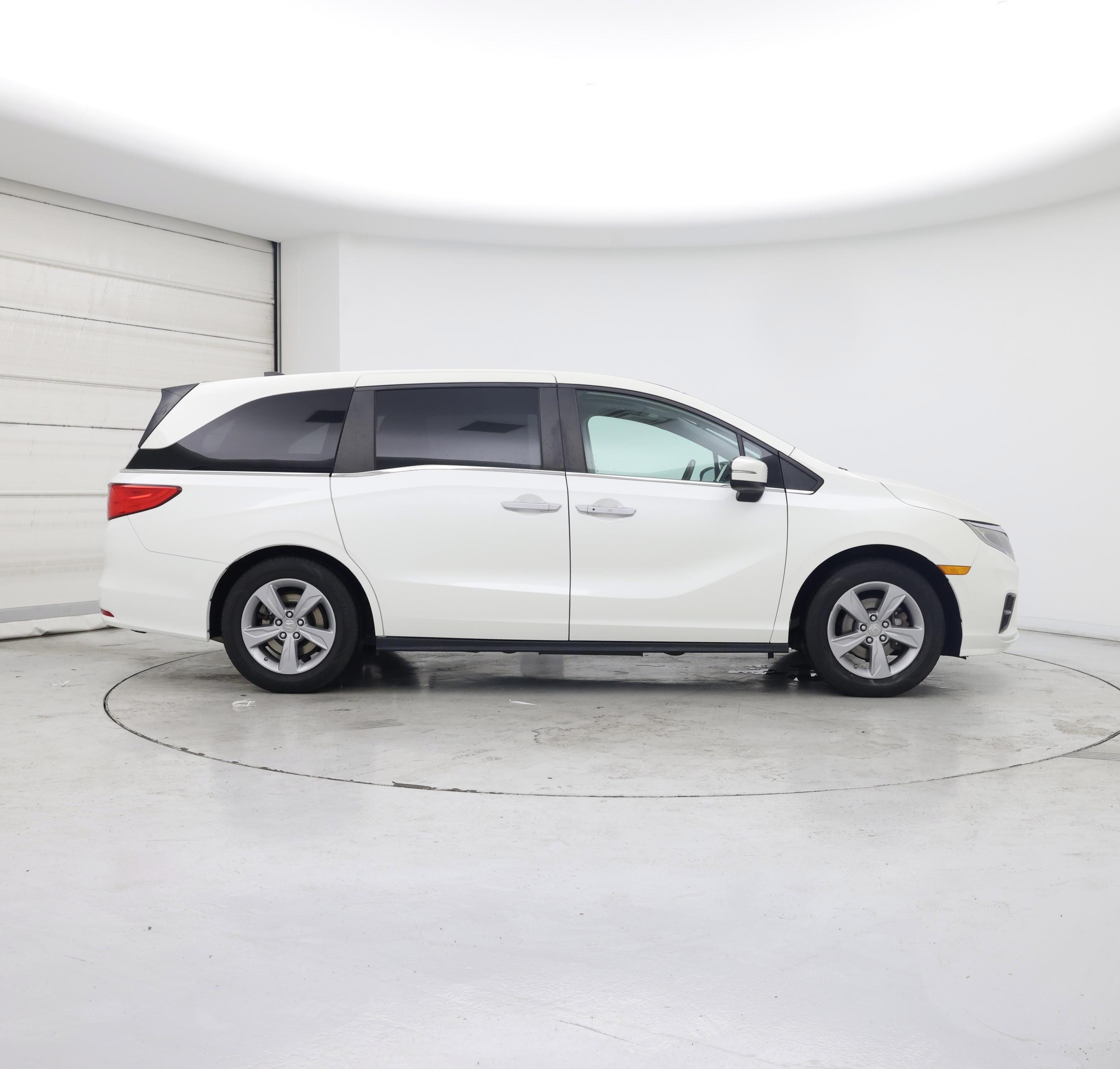 Thumbnail: 2018 Honda Odyssey - 7