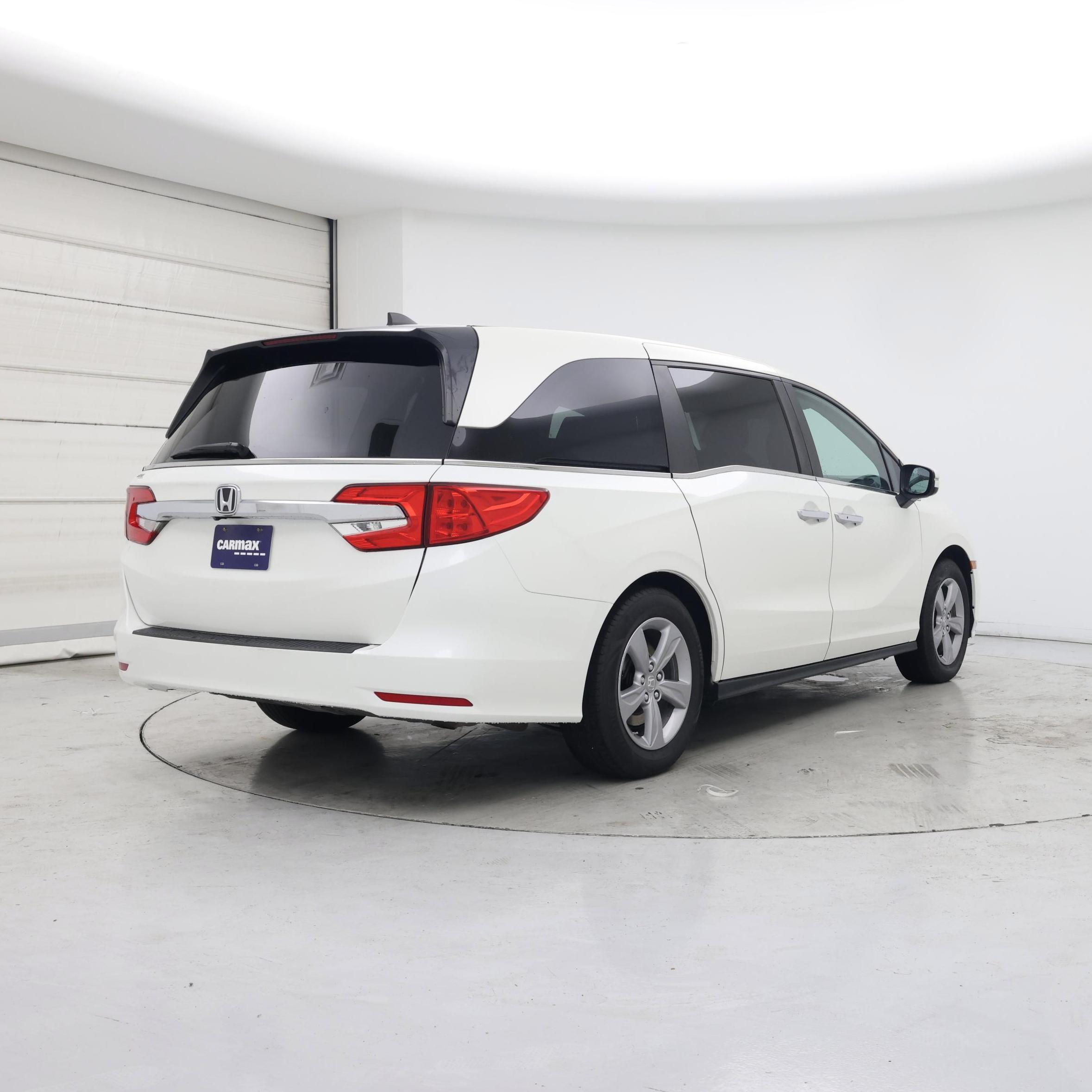 Thumbnail: 2018 Honda Odyssey - 8