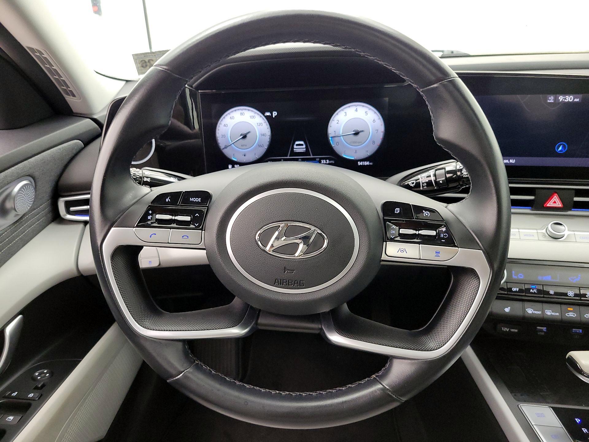 Thumbnail: 2021 Hyundai Elantra - 10