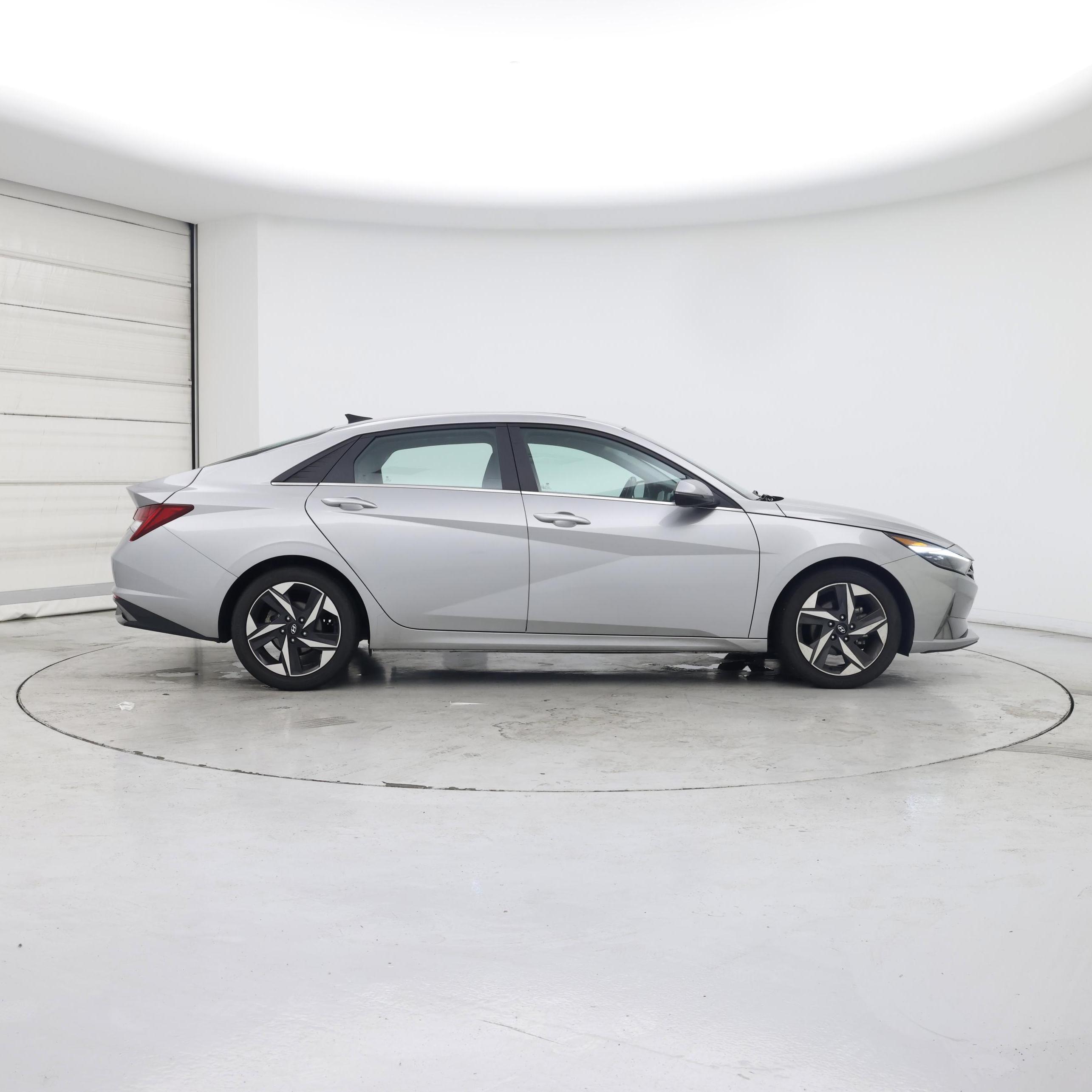 Thumbnail: 2021 Hyundai Elantra - 7