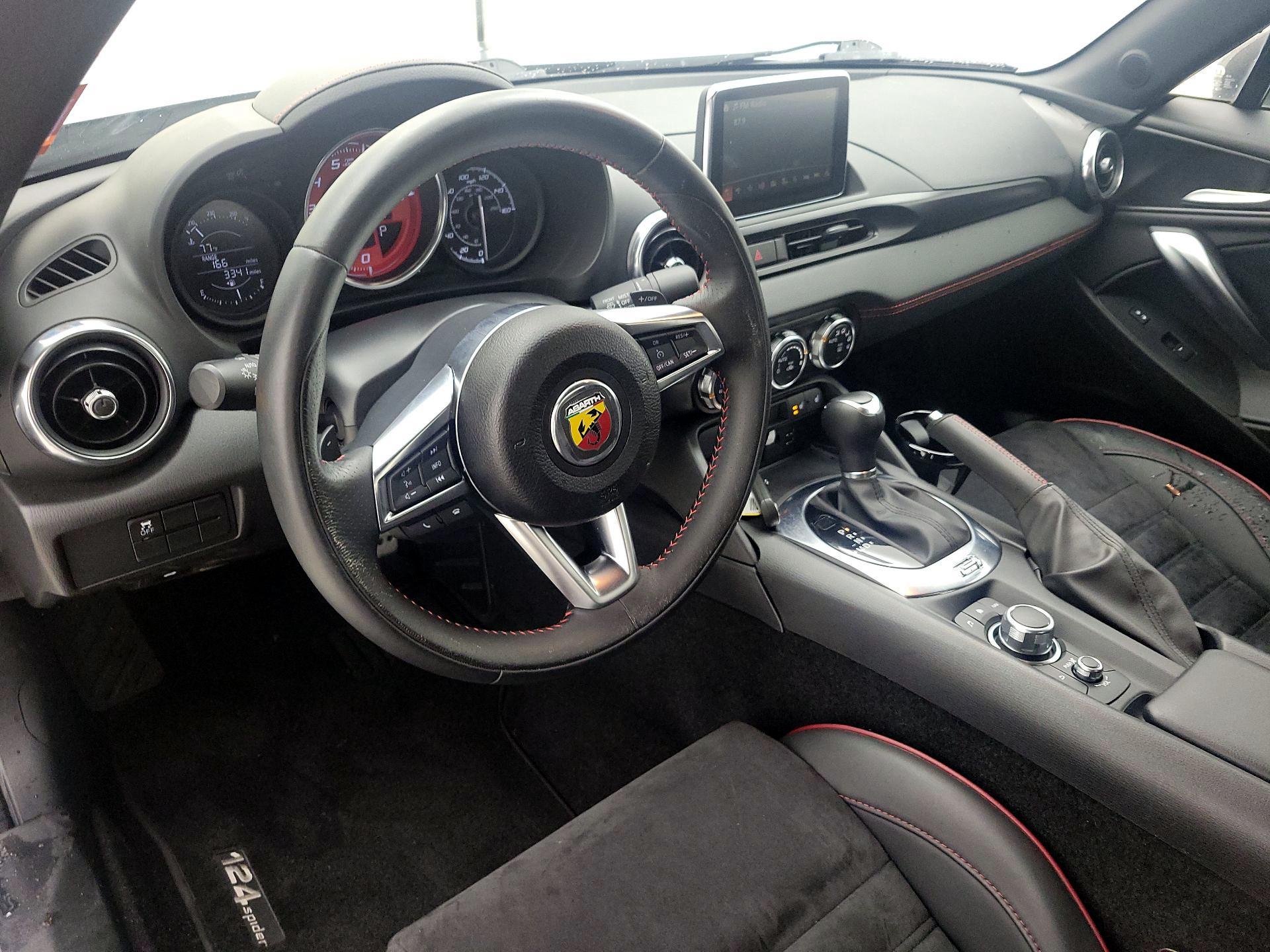 Thumbnail: 2020 Fiat 124 Spider - 9