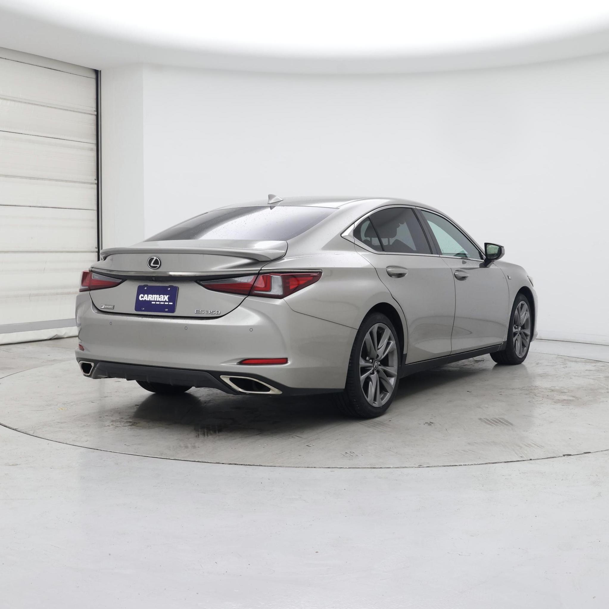 Thumbnail: 2019 Lexus ES - 8