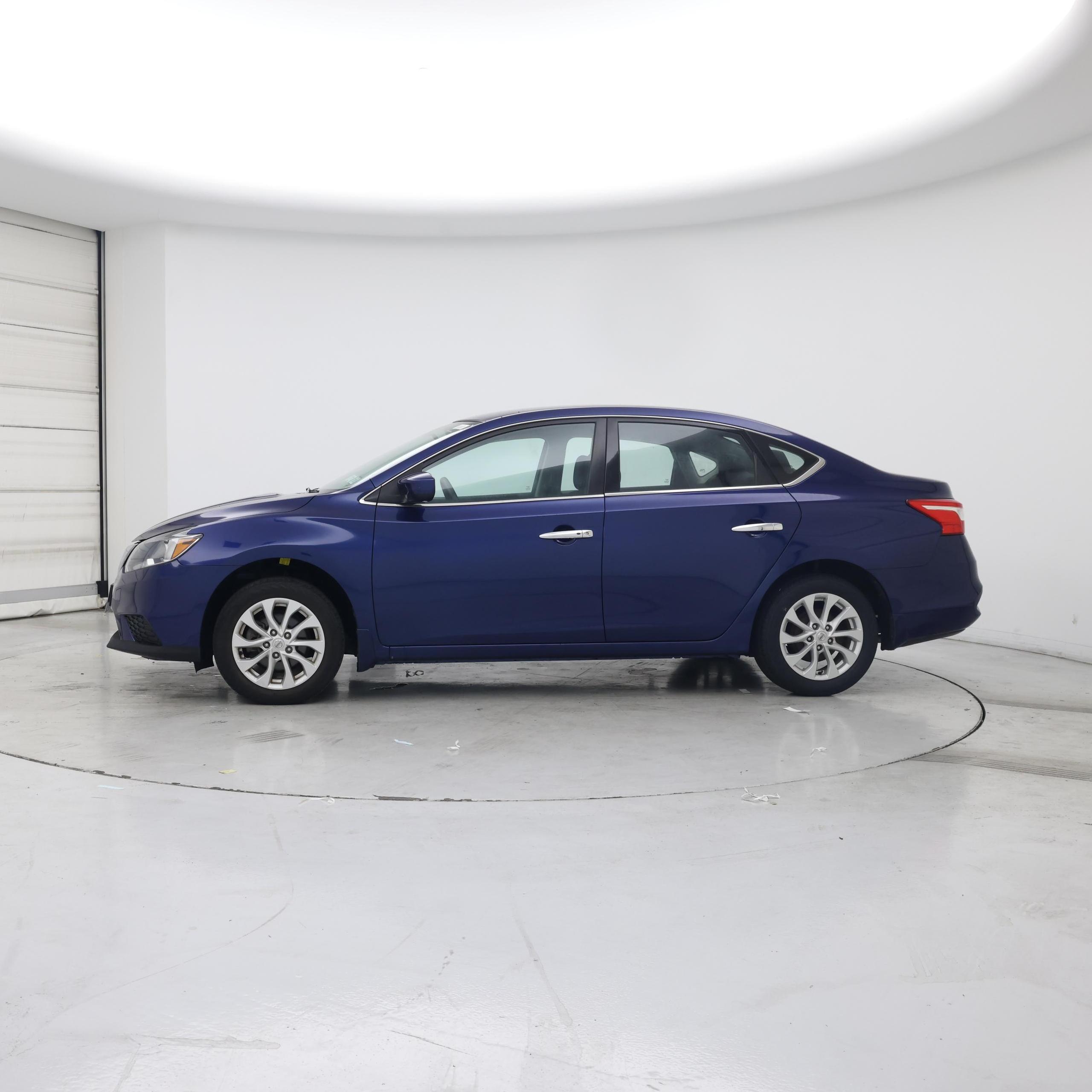 Thumbnail: 2019 Nissan Sentra - 3