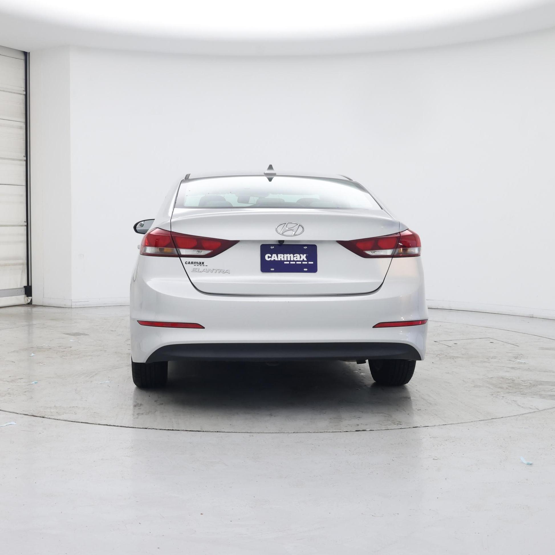 Thumbnail: 2017 Hyundai Elantra - 6