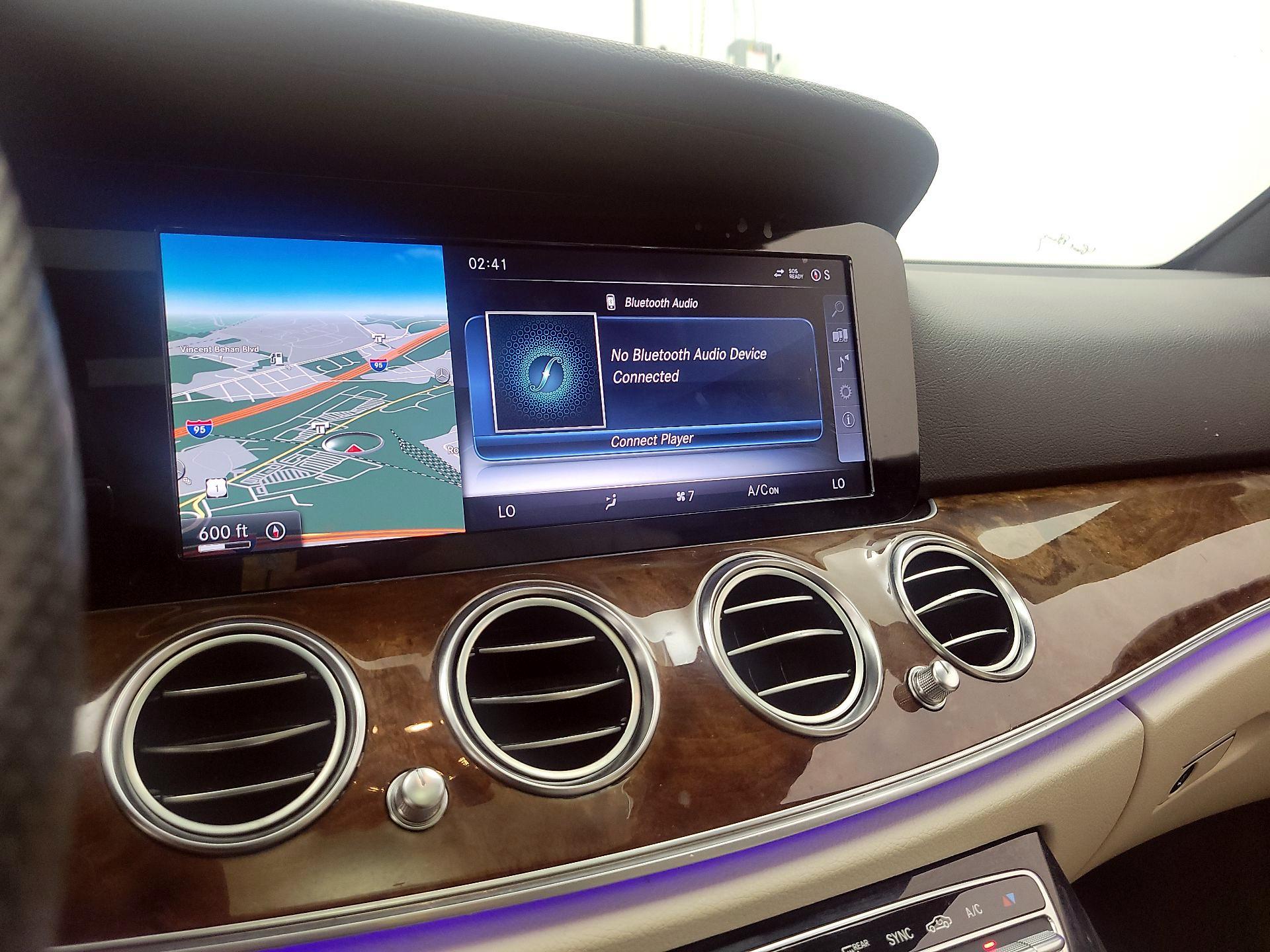 Thumbnail: 2017 Mercedes-Benz E-Class - 13