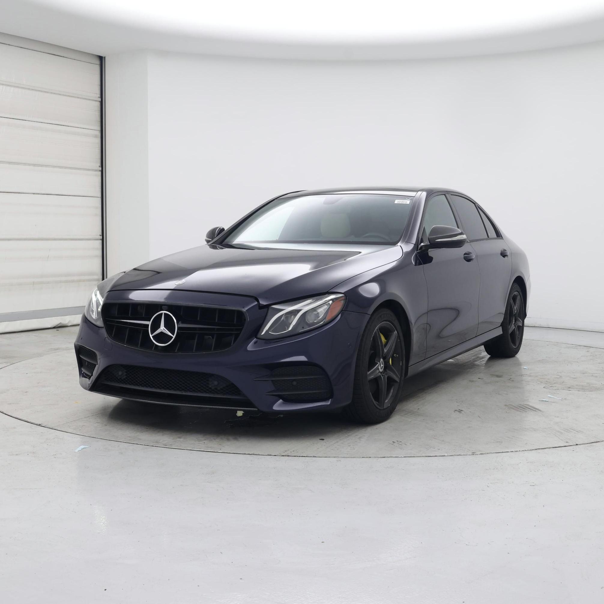 Thumbnail: 2017 Mercedes-Benz E-Class - 4