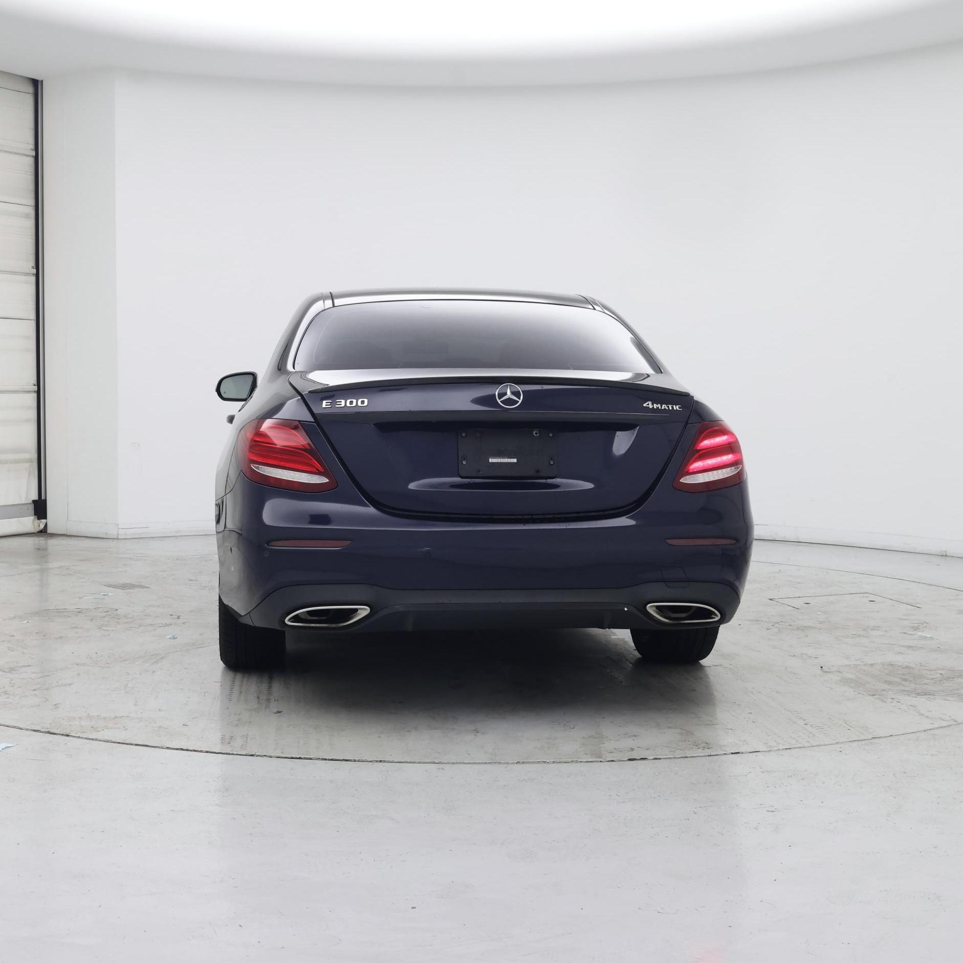 Thumbnail: 2017 Mercedes-Benz E-Class - 6