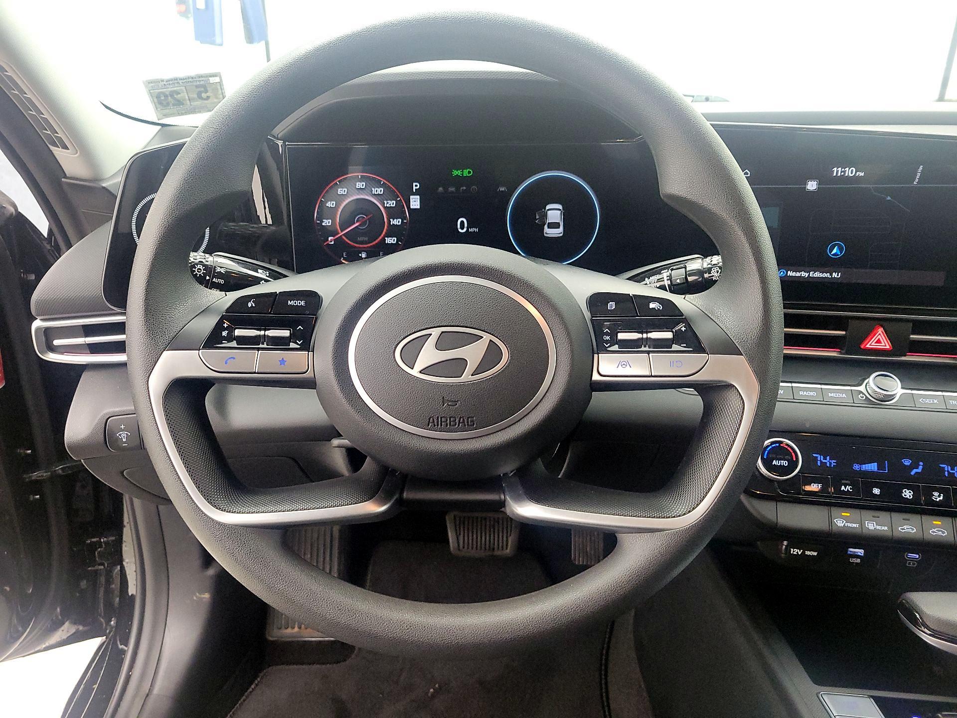 Thumbnail: 2024 Hyundai Elantra - 10