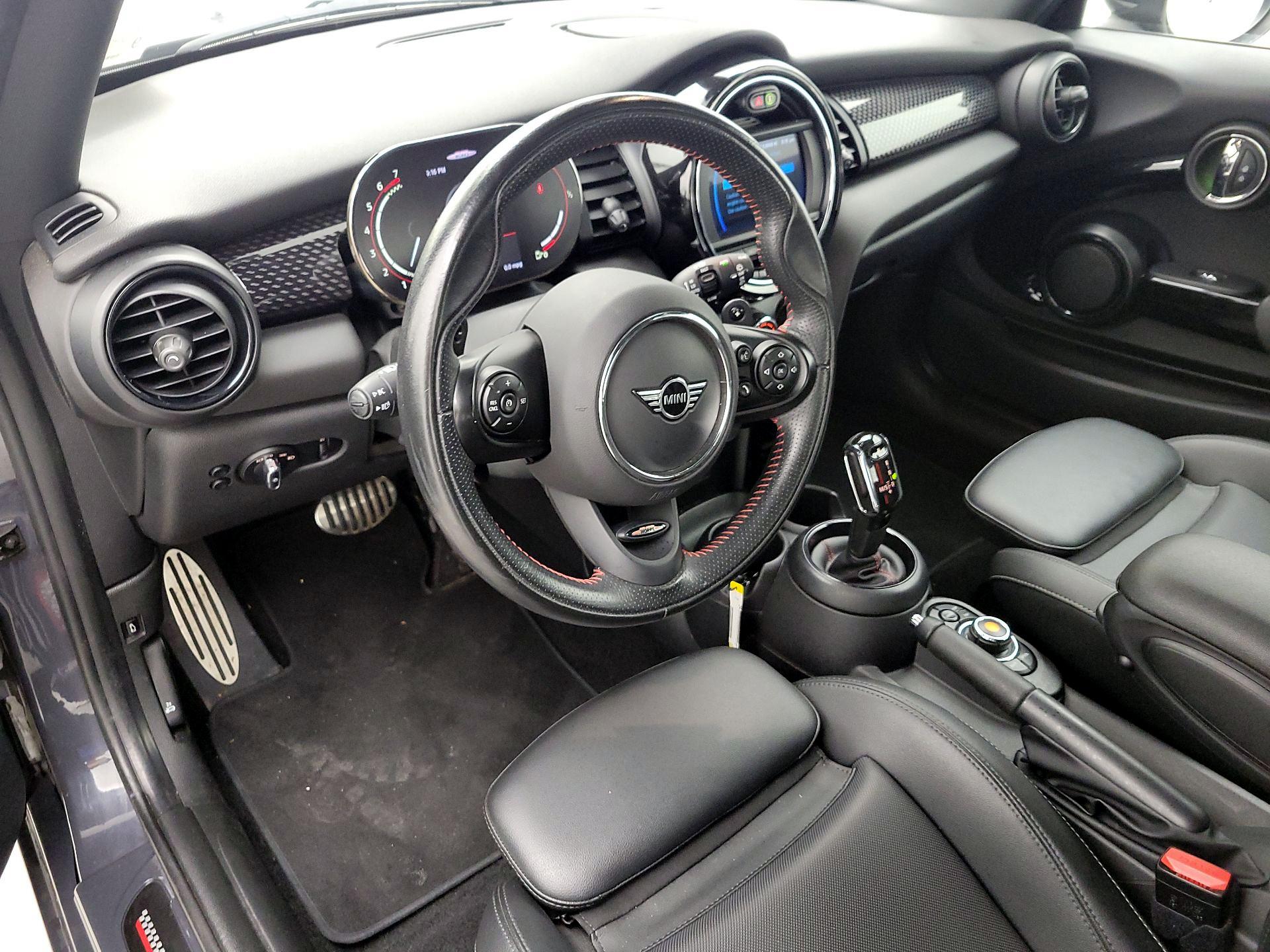 Thumbnail: 2021 MINI Cooper Hardtop - 9