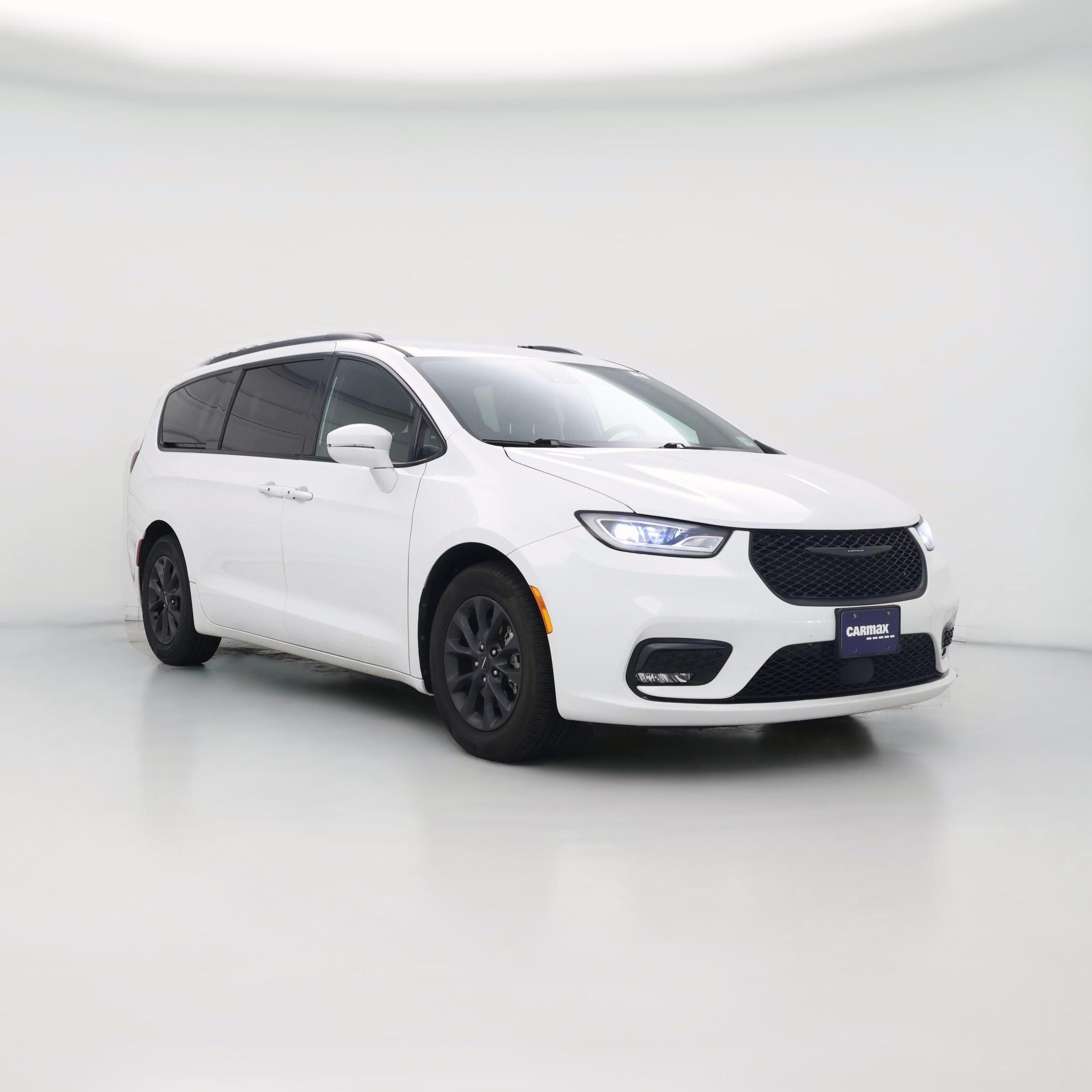Thumbnail: 2022 Chrysler Pacifica - 1