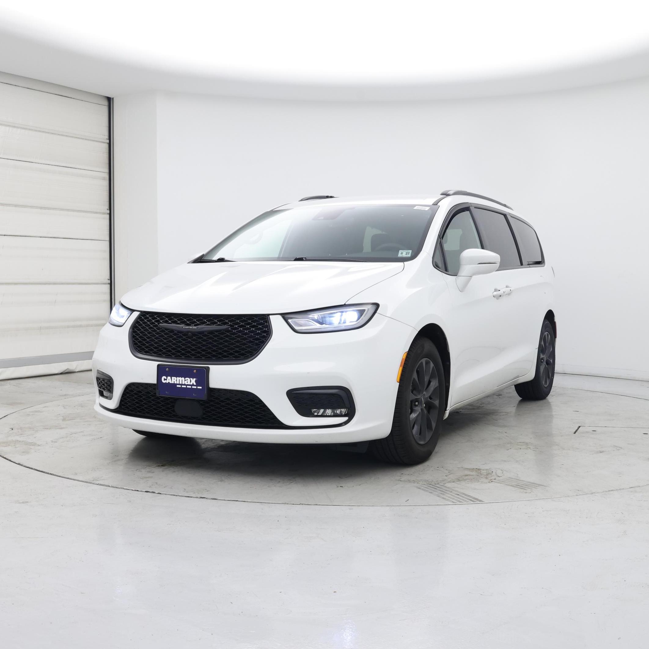 Thumbnail: 2022 Chrysler Pacifica - 4