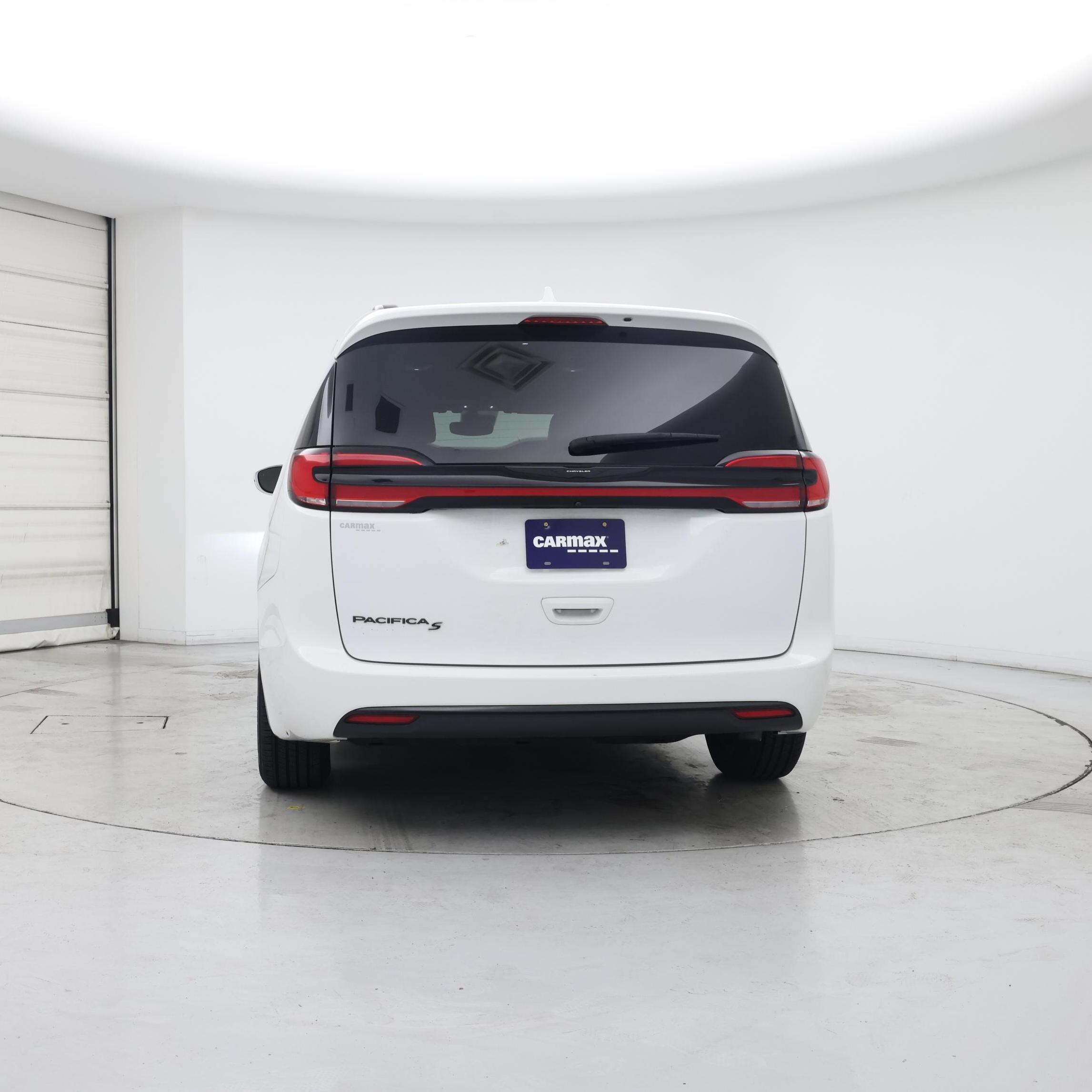 Thumbnail: 2022 Chrysler Pacifica - 6