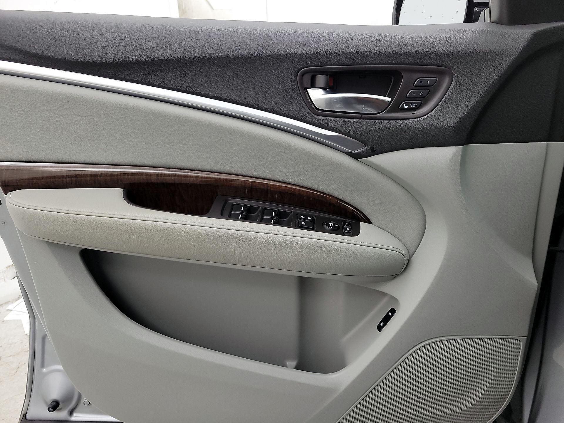 Thumbnail: 2019 Acura MDX - 12